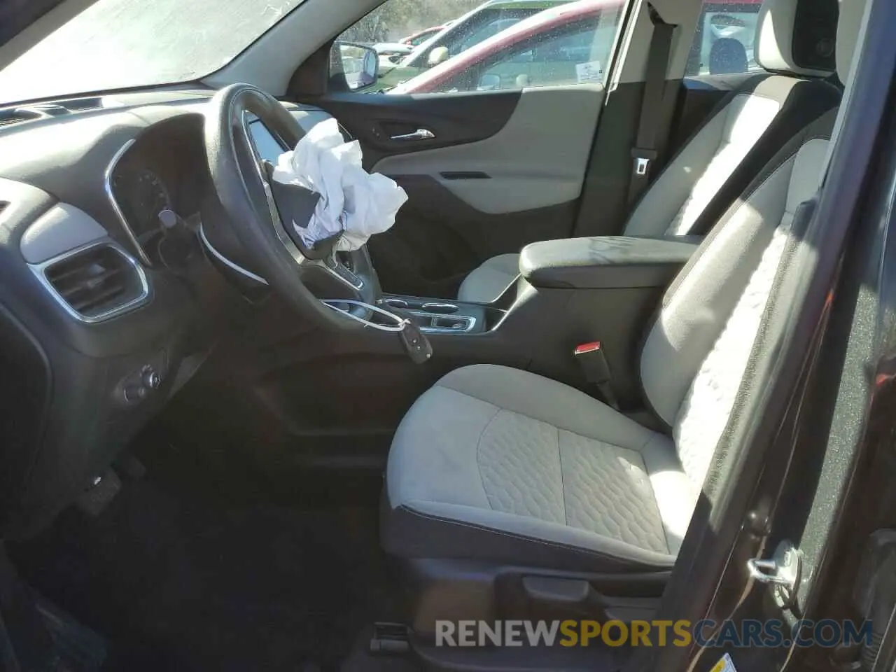 7 fotografías del automóvil dañado 2GNAXHEV0M6156241 CHEVROLET EQUINOX 2021