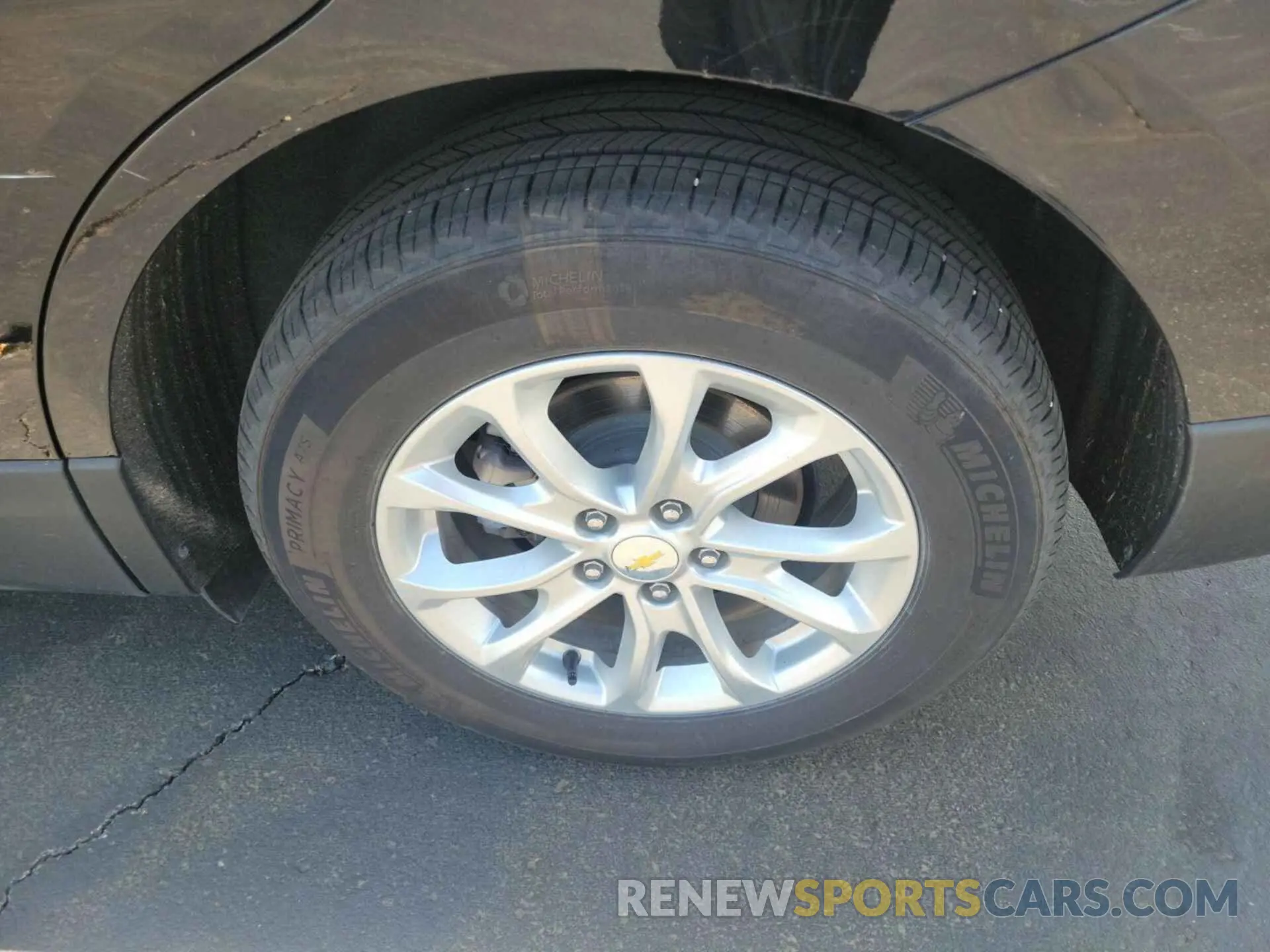 15 fotografías del automóvil dañado 2GNAXHEV2M6116582 CHEVROLET EQUINOX 2021