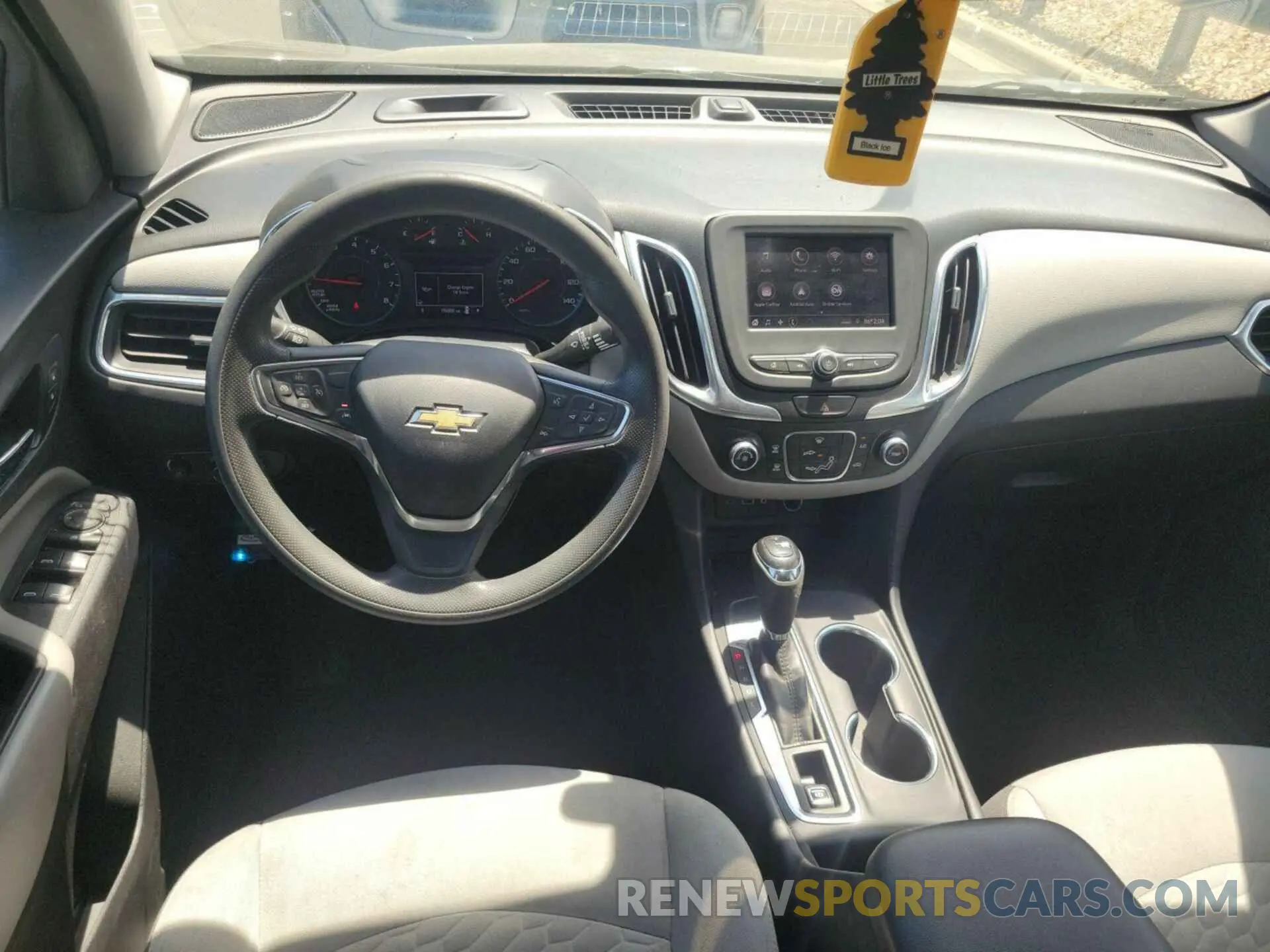 25 fotografías del automóvil dañado 2GNAXHEV2M6116582 CHEVROLET EQUINOX 2021