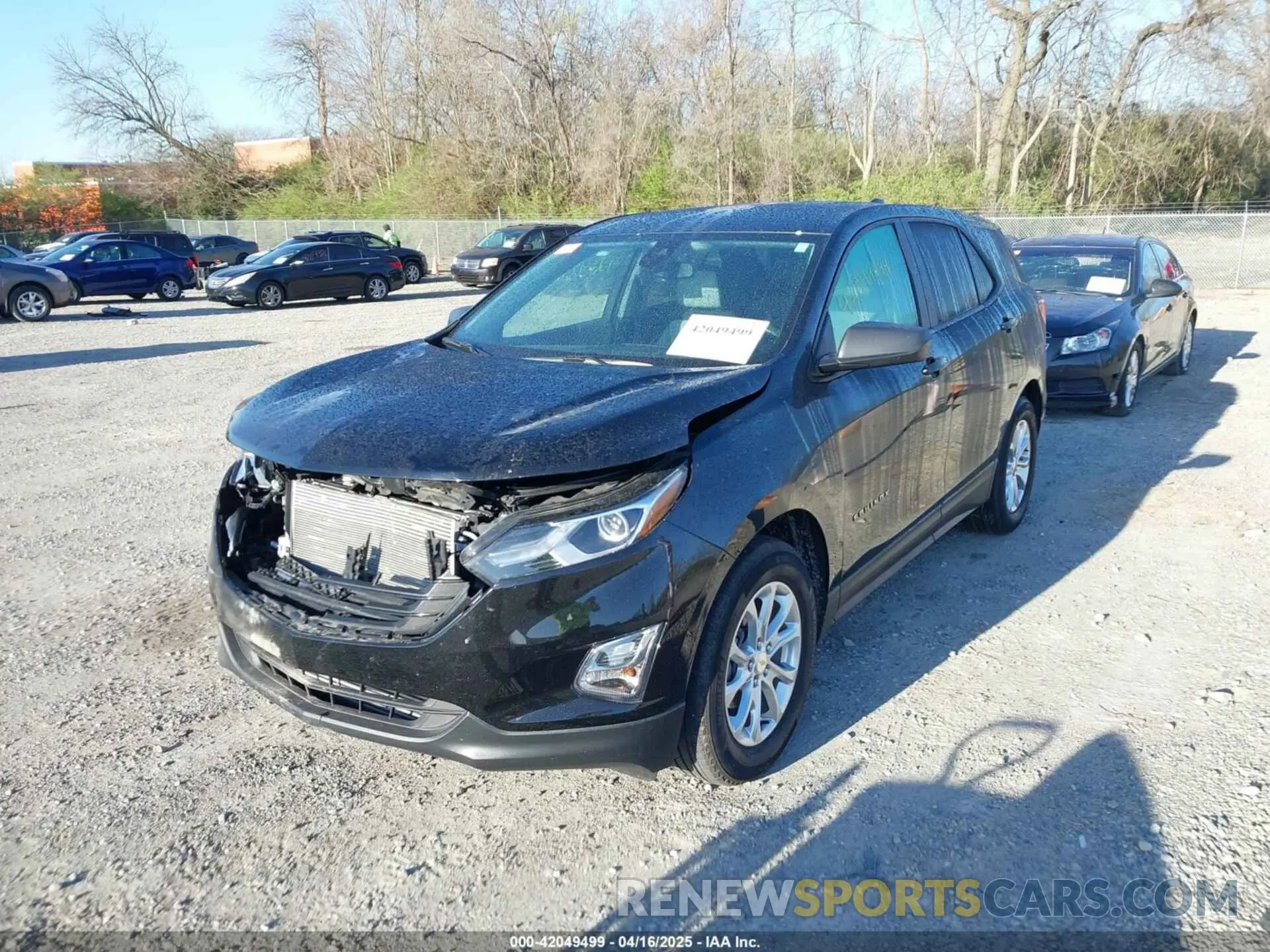 2 fotografías del automóvil dañado 2GNAXHEV4M6148322 CHEVROLET EQUINOX 2021