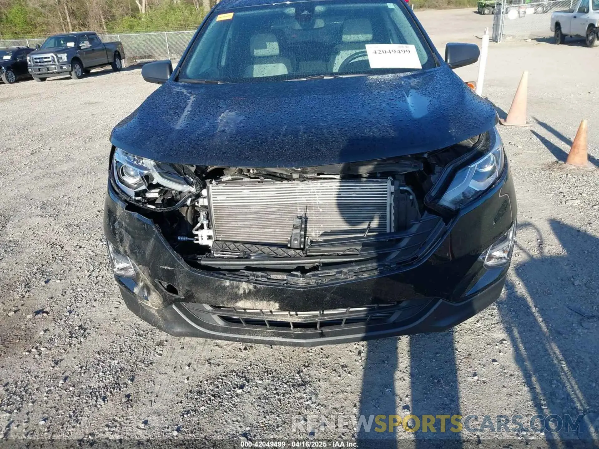 6 fotografías del automóvil dañado 2GNAXHEV4M6148322 CHEVROLET EQUINOX 2021