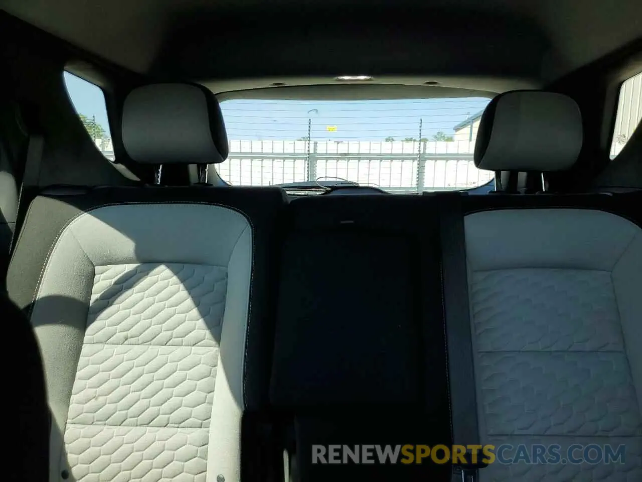 10 fotografías del automóvil dañado 2GNAXHEV5M6144649 CHEVROLET EQUINOX 2021