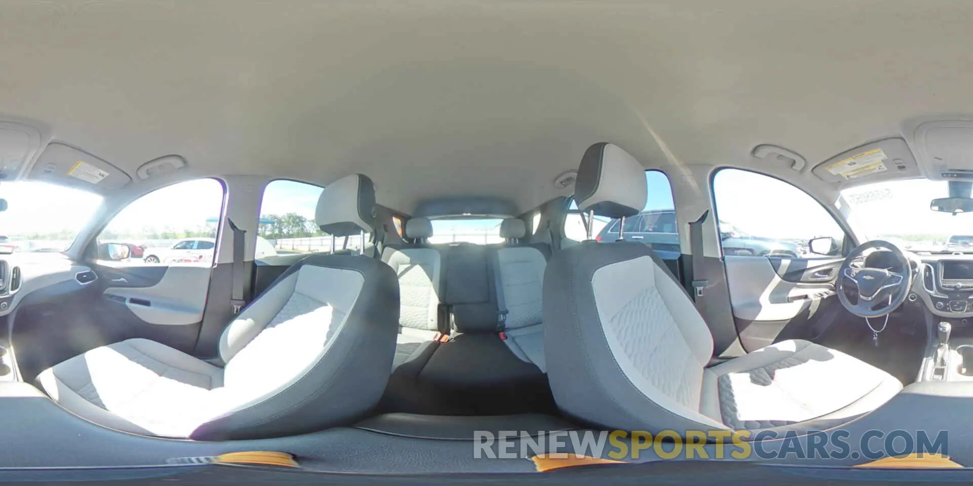 15 fotografías del automóvil dañado 2GNAXHEV5M6144649 CHEVROLET EQUINOX 2021