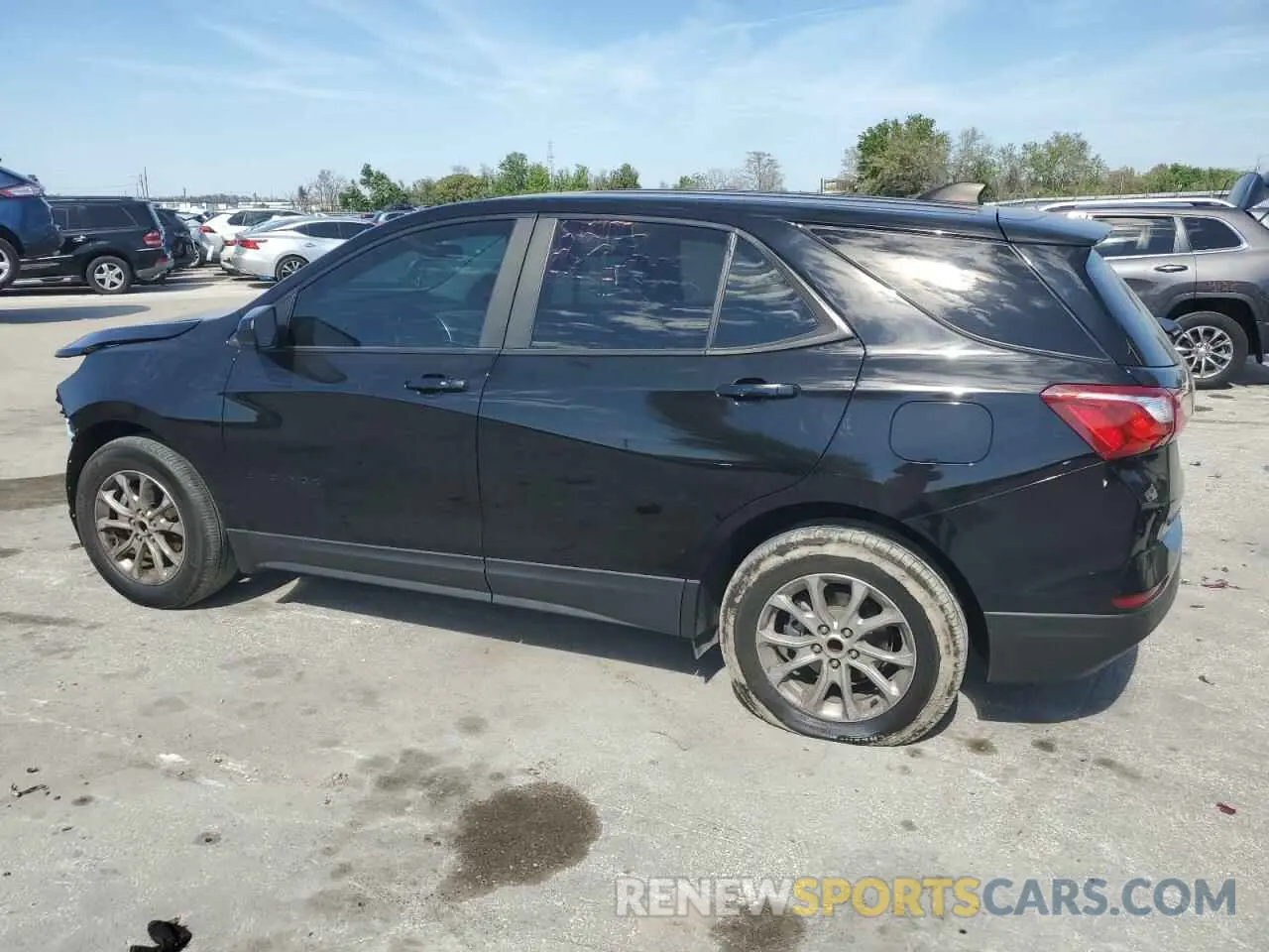 2 fotografías del automóvil dañado 2GNAXHEV5M6152041 CHEVROLET EQUINOX 2021