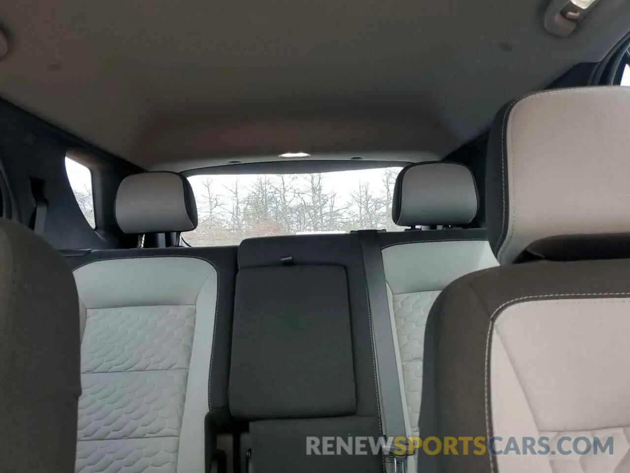 10 fotografías del automóvil dañado 2GNAXHEV6M6127861 CHEVROLET EQUINOX 2021