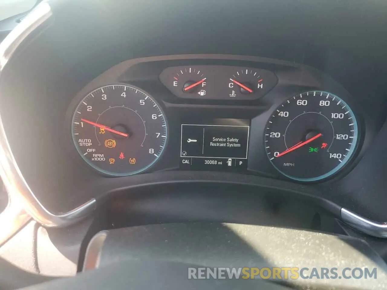 9 fotografías del automóvil dañado 2GNAXHEV6M6127861 CHEVROLET EQUINOX 2021