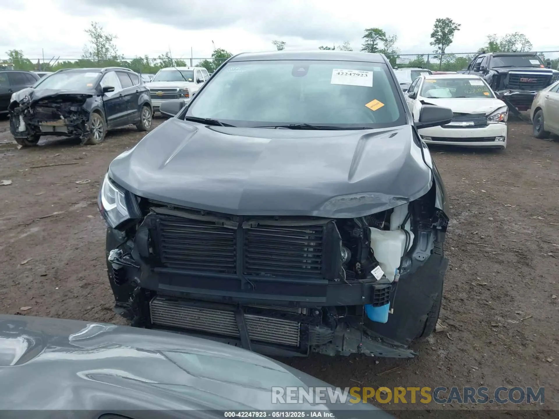 12 fotografías del automóvil dañado 2GNAXHEV7M6108543 CHEVROLET EQUINOX 2021