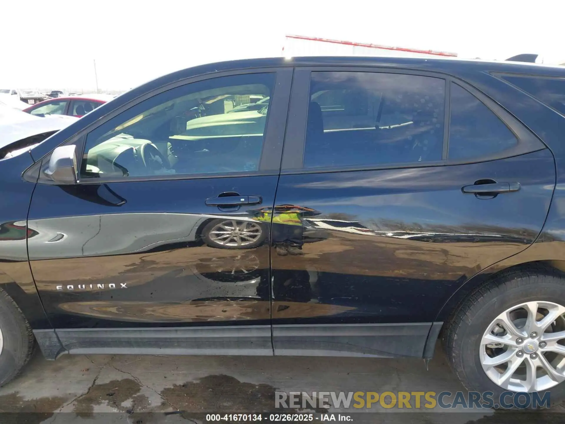 14 fotografías del automóvil dañado 2GNAXHEV7M6113533 CHEVROLET EQUINOX 2021