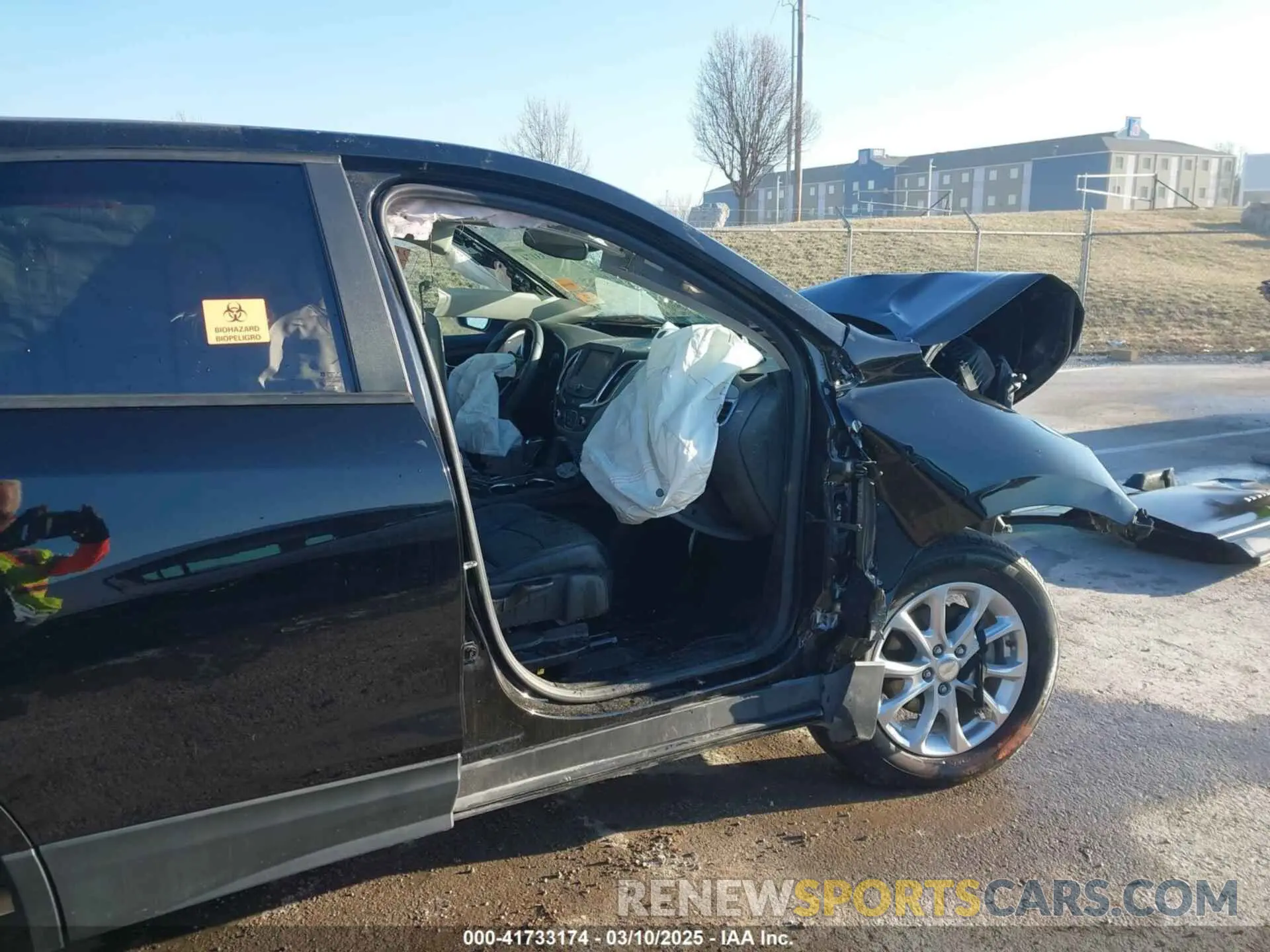 14 fotografías del automóvil dañado 2GNAXHEV7M6132924 CHEVROLET EQUINOX 2021