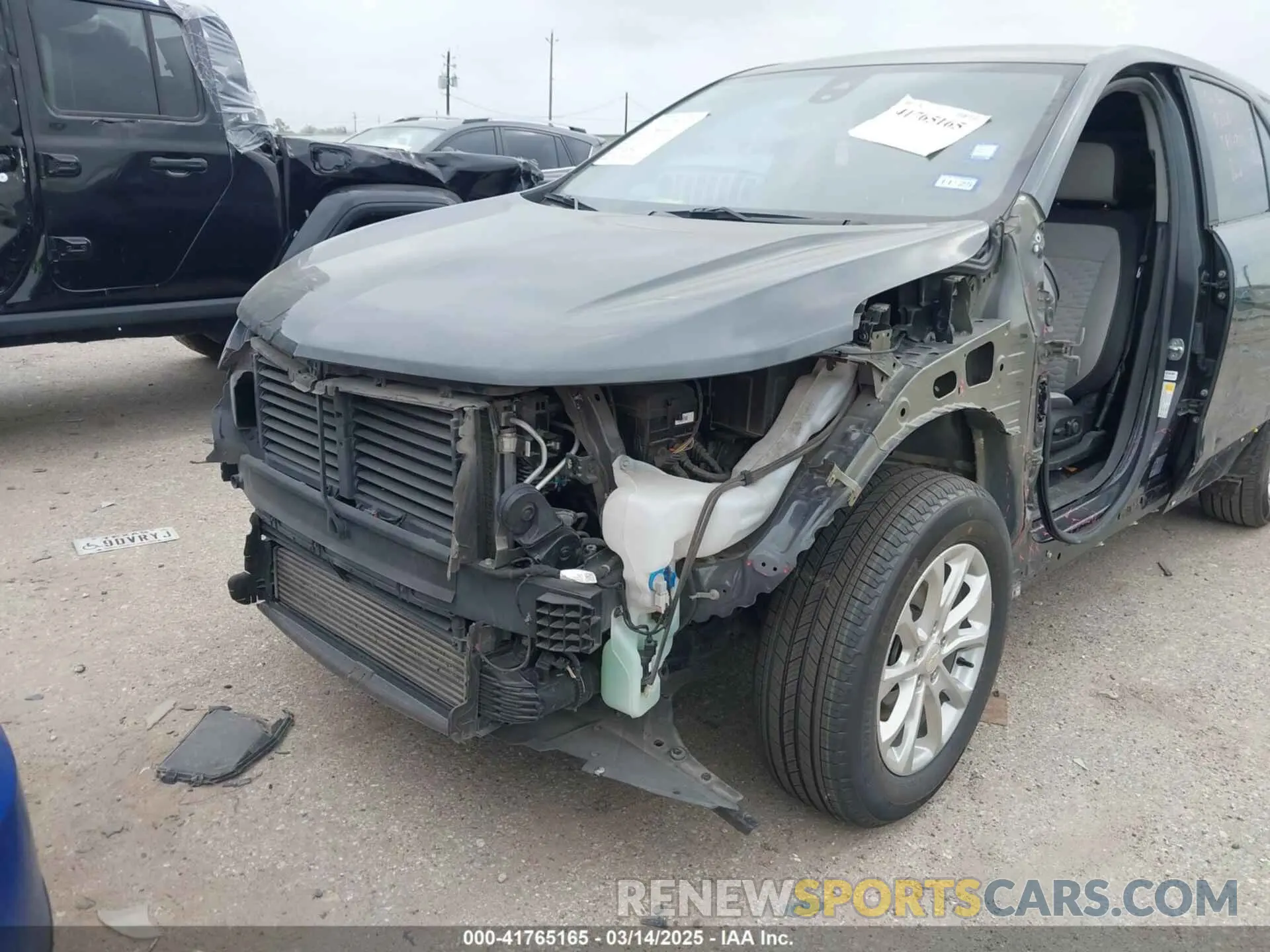 17 fotografías del automóvil dañado 2GNAXHEV7M6152848 CHEVROLET EQUINOX 2021
