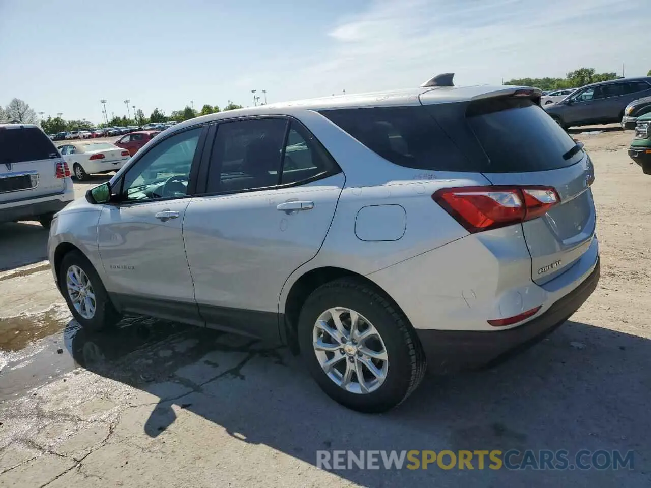 2 fotografías del automóvil dañado 2GNAXHEV7M6159315 CHEVROLET EQUINOX 2021