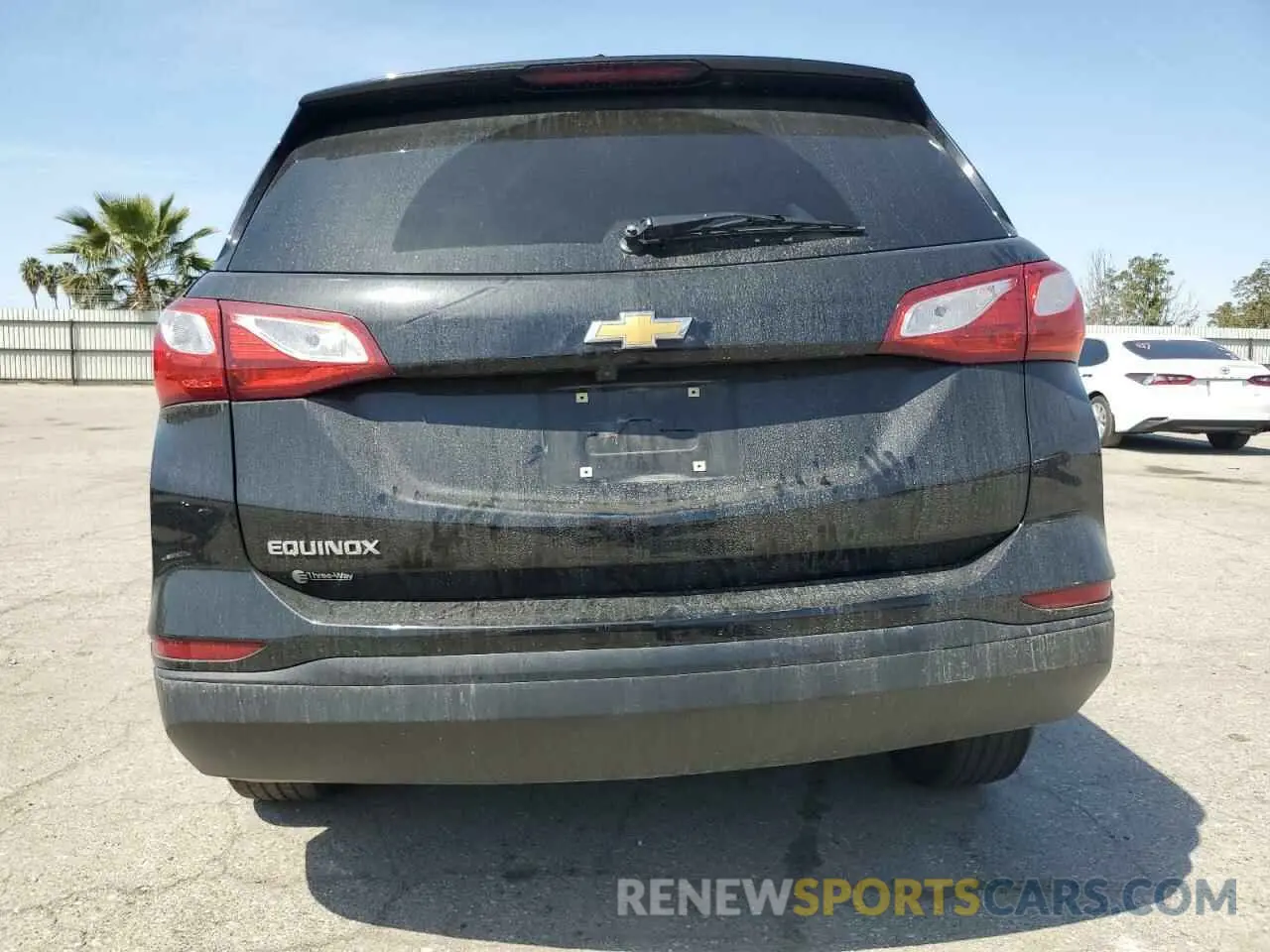 6 fotografías del automóvil dañado 2GNAXHEVXM6113008 CHEVROLET EQUINOX 2021