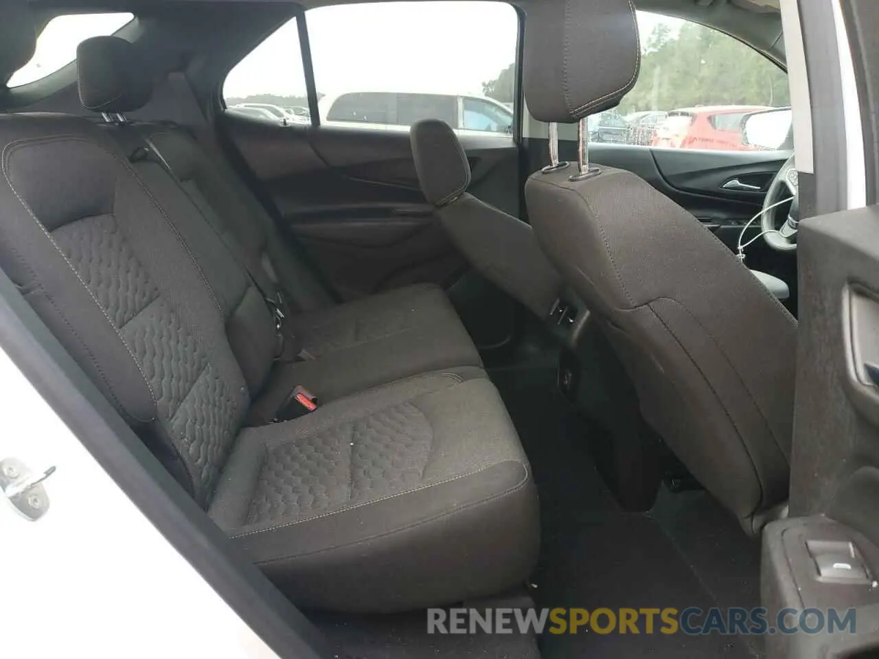 10 fotografías del automóvil dañado 2GNAXJEV0M6137826 CHEVROLET EQUINOX 2021
