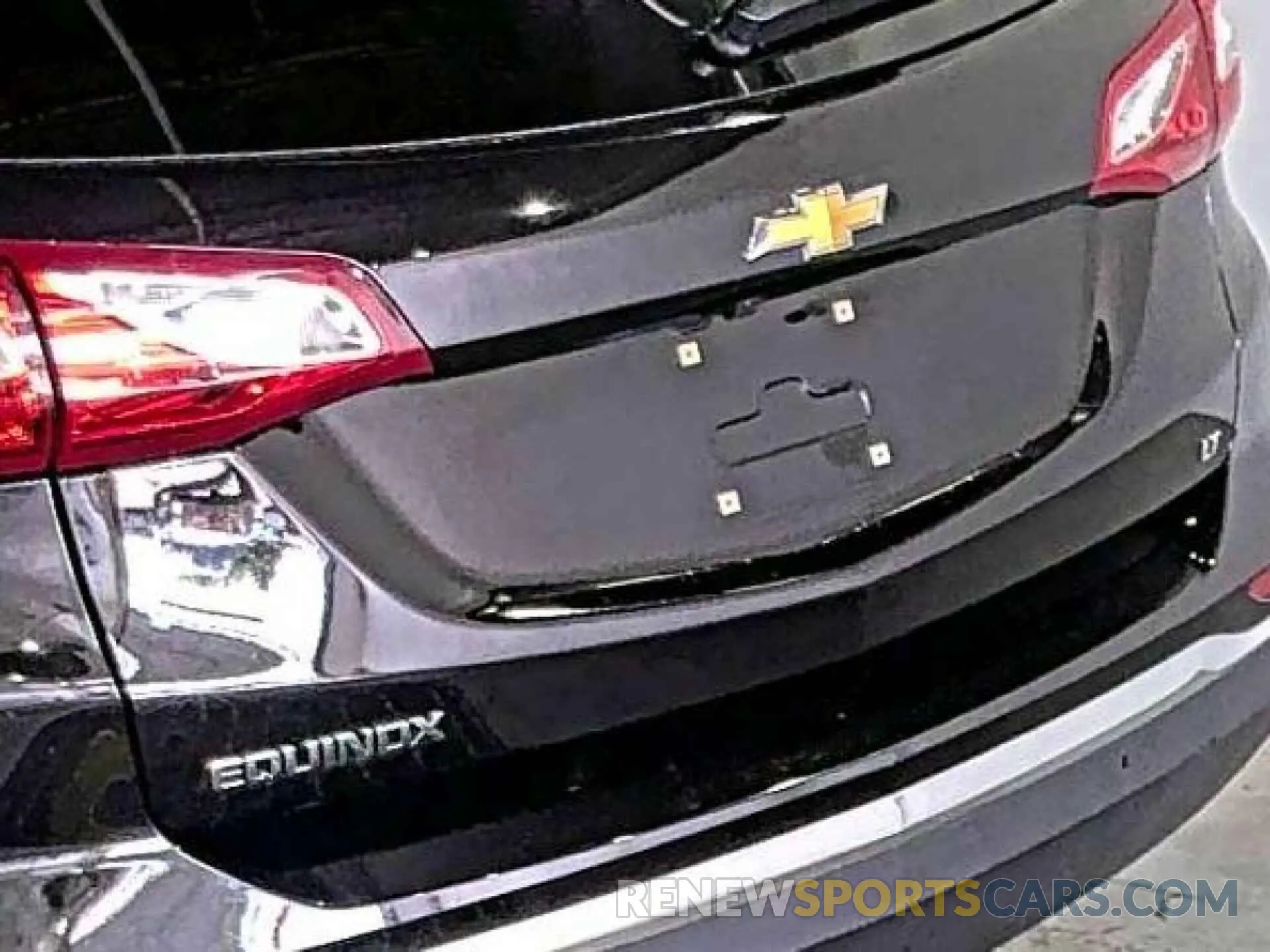 3 fotografías del automóvil dañado 2GNAXJEV2M6103399 CHEVROLET EQUINOX 2021