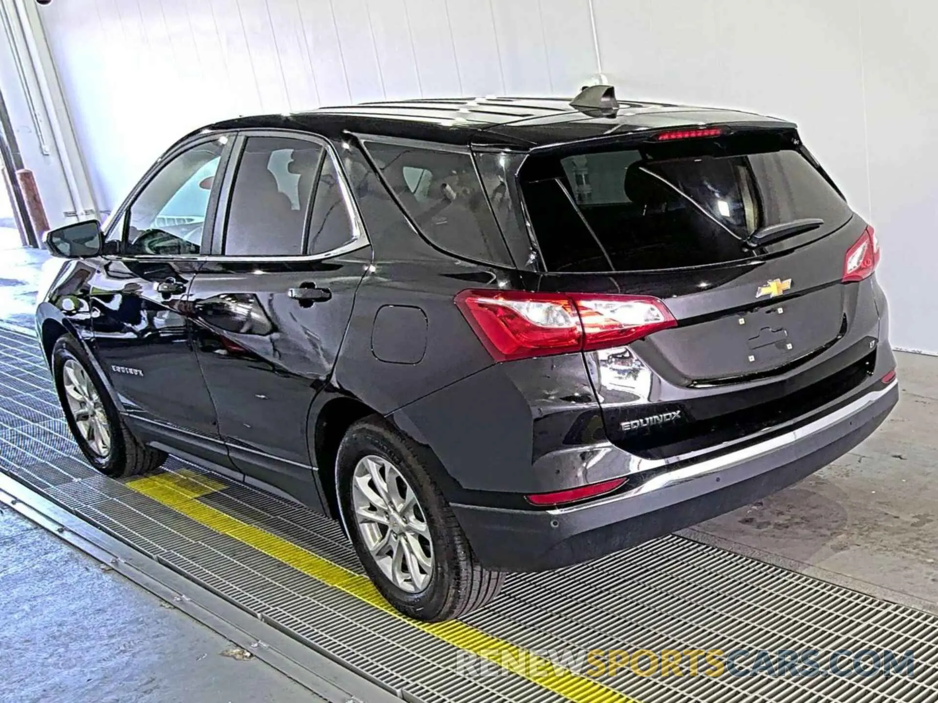 8 fotografías del automóvil dañado 2GNAXJEV2M6103399 CHEVROLET EQUINOX 2021