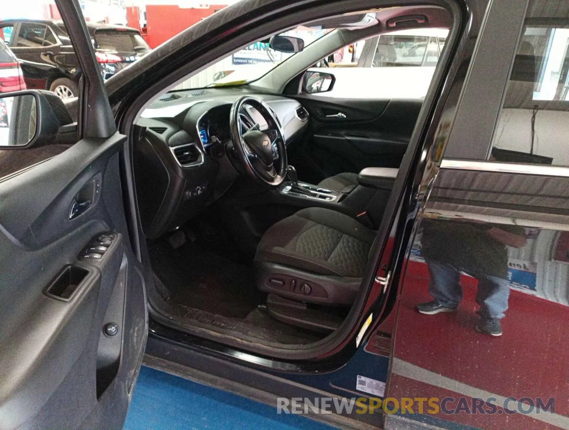 3 fotografías del automóvil dañado 2GNAXJEV2M6106965 CHEVROLET EQUINOX 2021