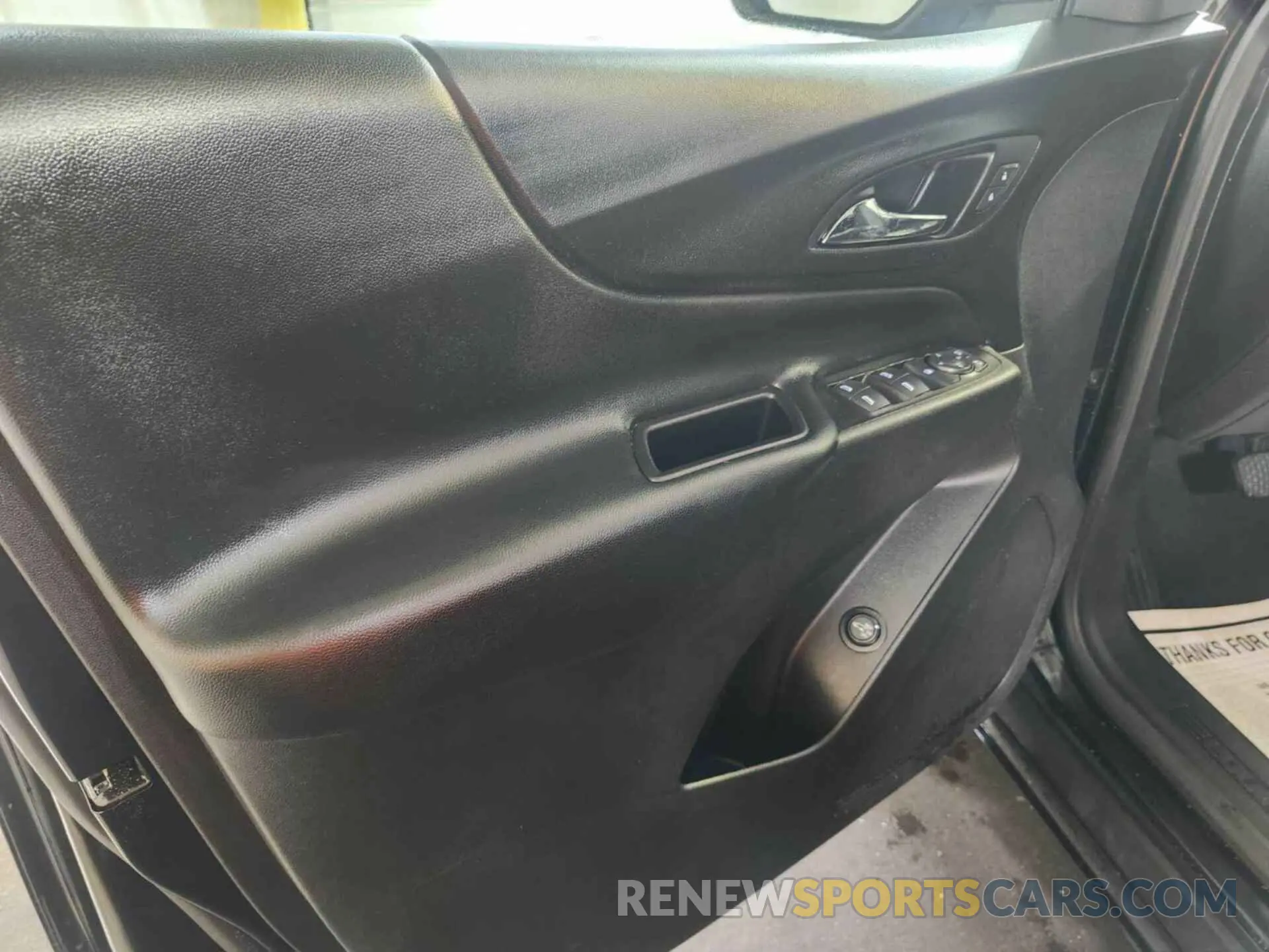 26 fotografías del automóvil dañado 2GNAXJEV2M6161884 CHEVROLET EQUINOX 2021