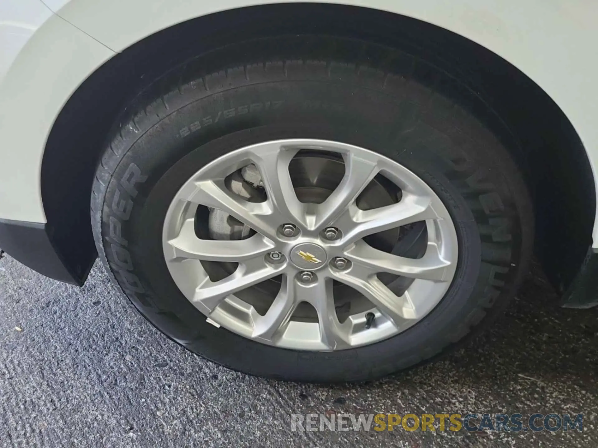 20 fotografías del automóvil dañado 2GNAXJEV7M6107724 CHEVROLET EQUINOX 2021