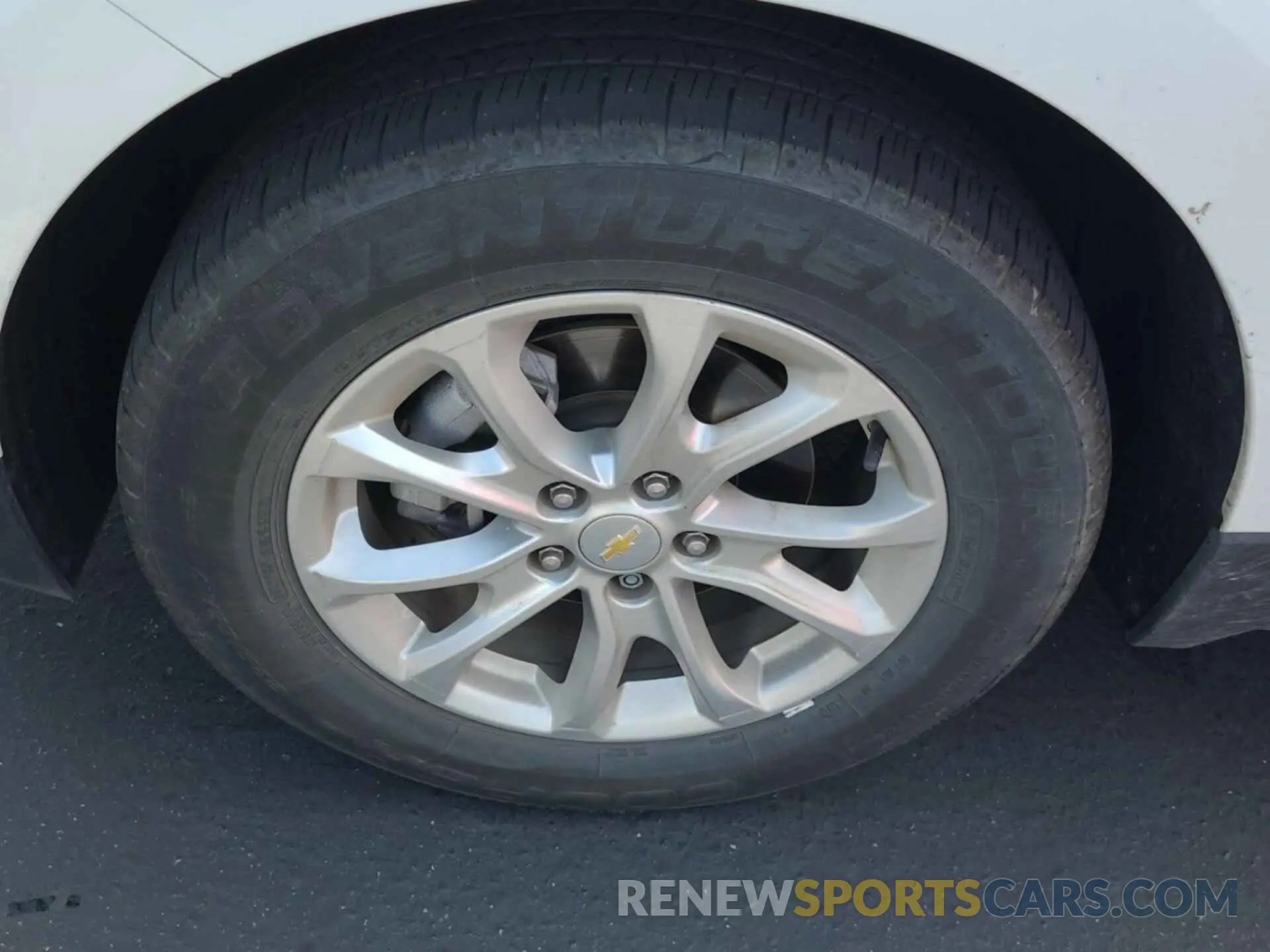 32 fotografías del automóvil dañado 2GNAXJEV7M6107724 CHEVROLET EQUINOX 2021