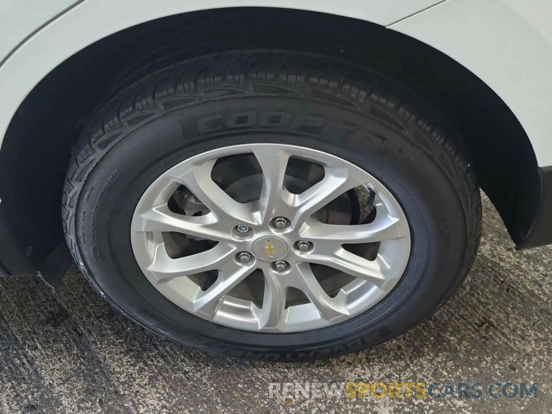 33 fotografías del automóvil dañado 2GNAXJEV7M6107724 CHEVROLET EQUINOX 2021