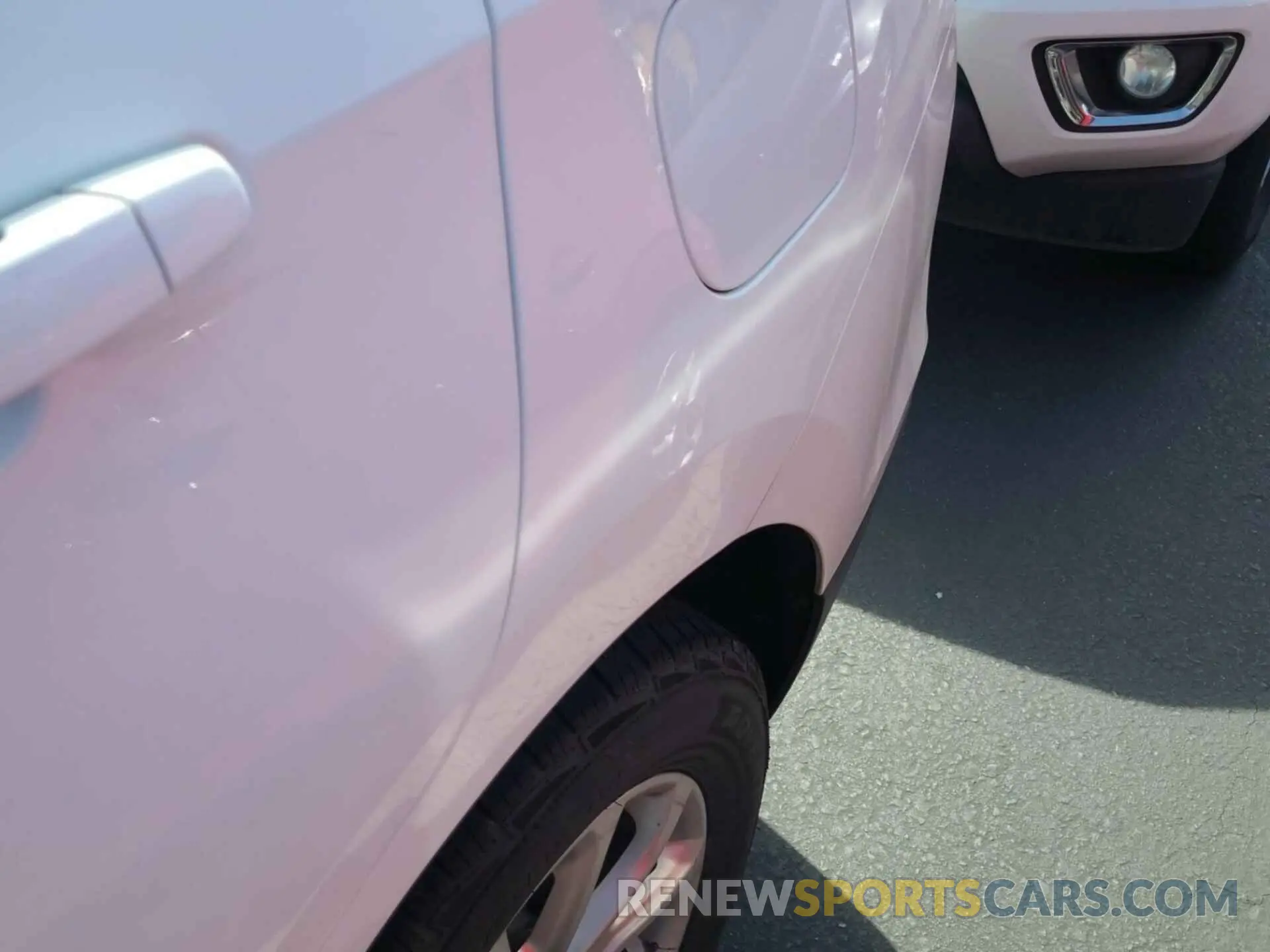 4 fotografías del automóvil dañado 2GNAXJEV7M6107724 CHEVROLET EQUINOX 2021