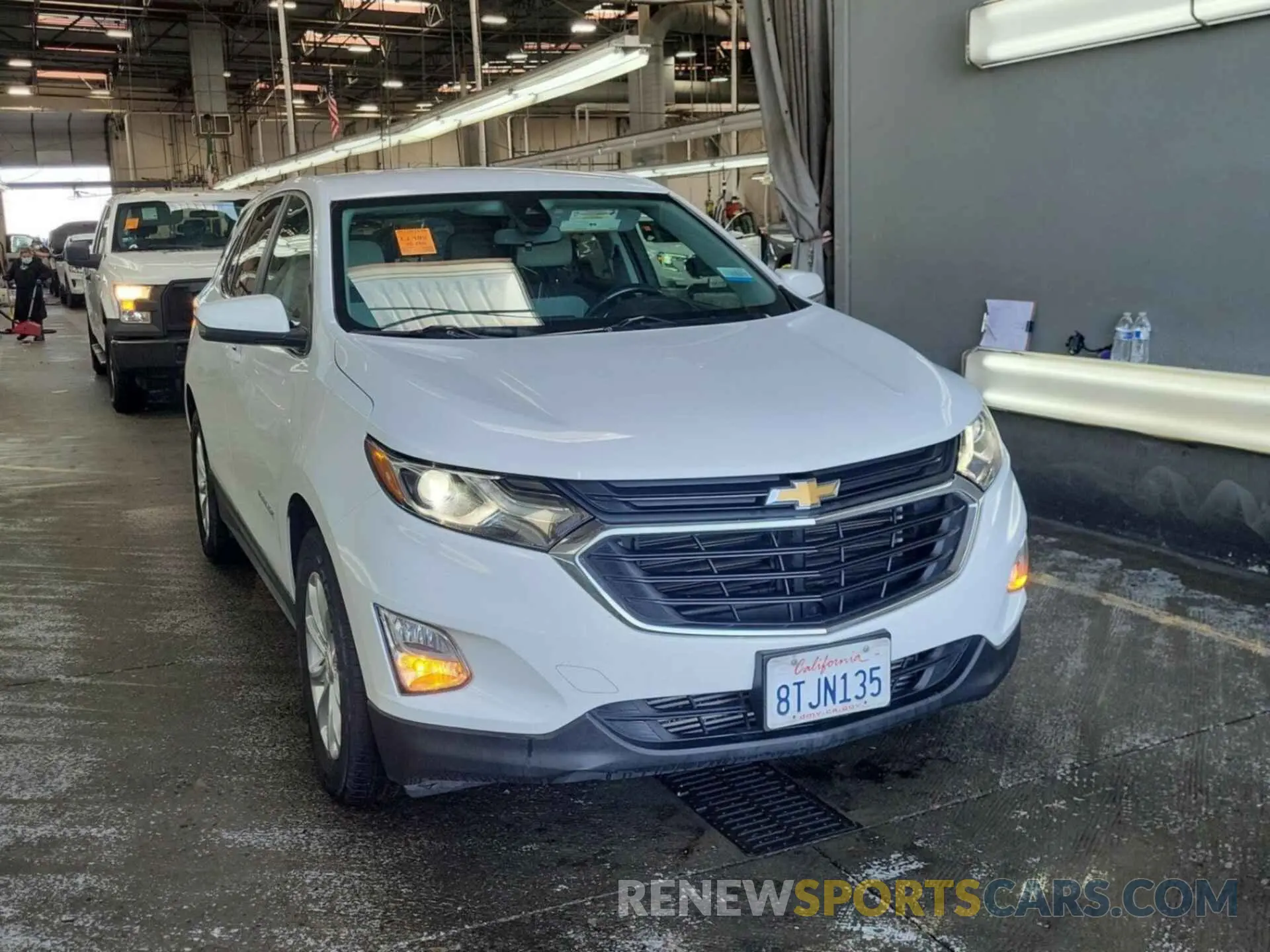 52 fotografías del automóvil dañado 2GNAXJEV7M6107724 CHEVROLET EQUINOX 2021