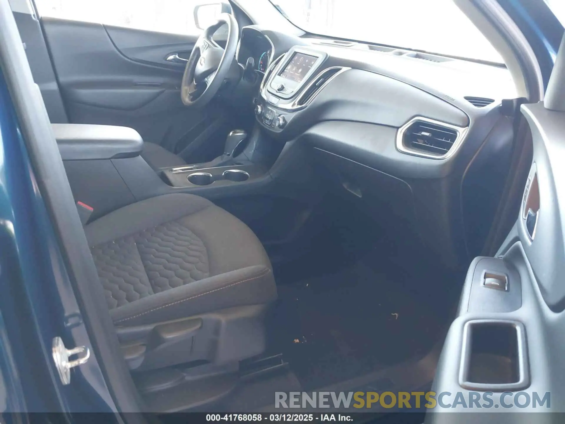 5 fotografías del automóvil dañado 2GNAXJEV8M6150677 CHEVROLET EQUINOX 2021