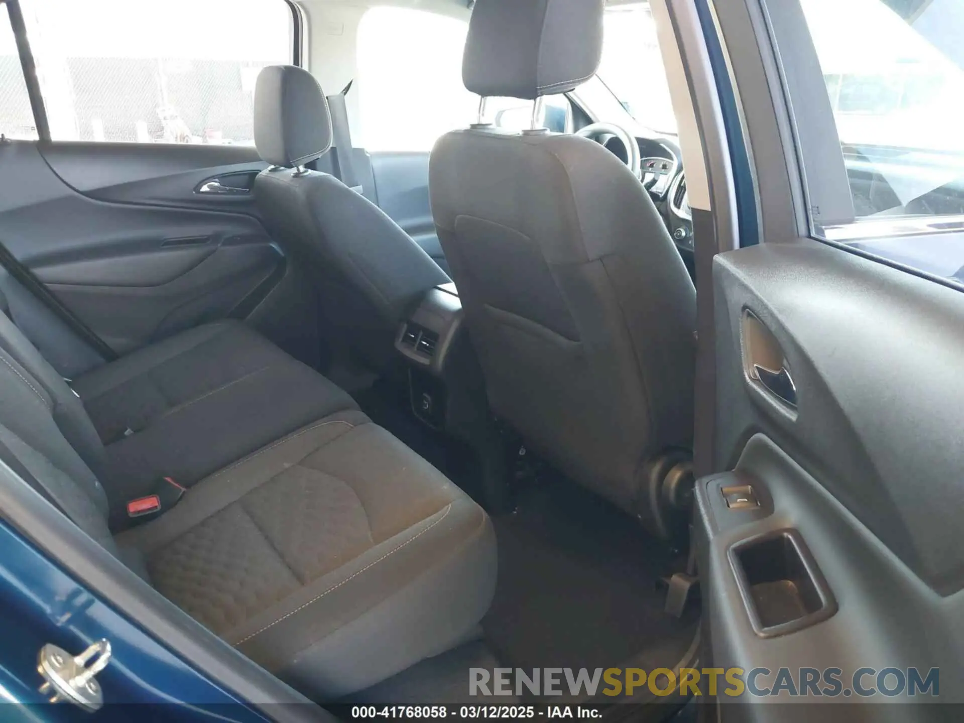 8 fotografías del automóvil dañado 2GNAXJEV8M6150677 CHEVROLET EQUINOX 2021