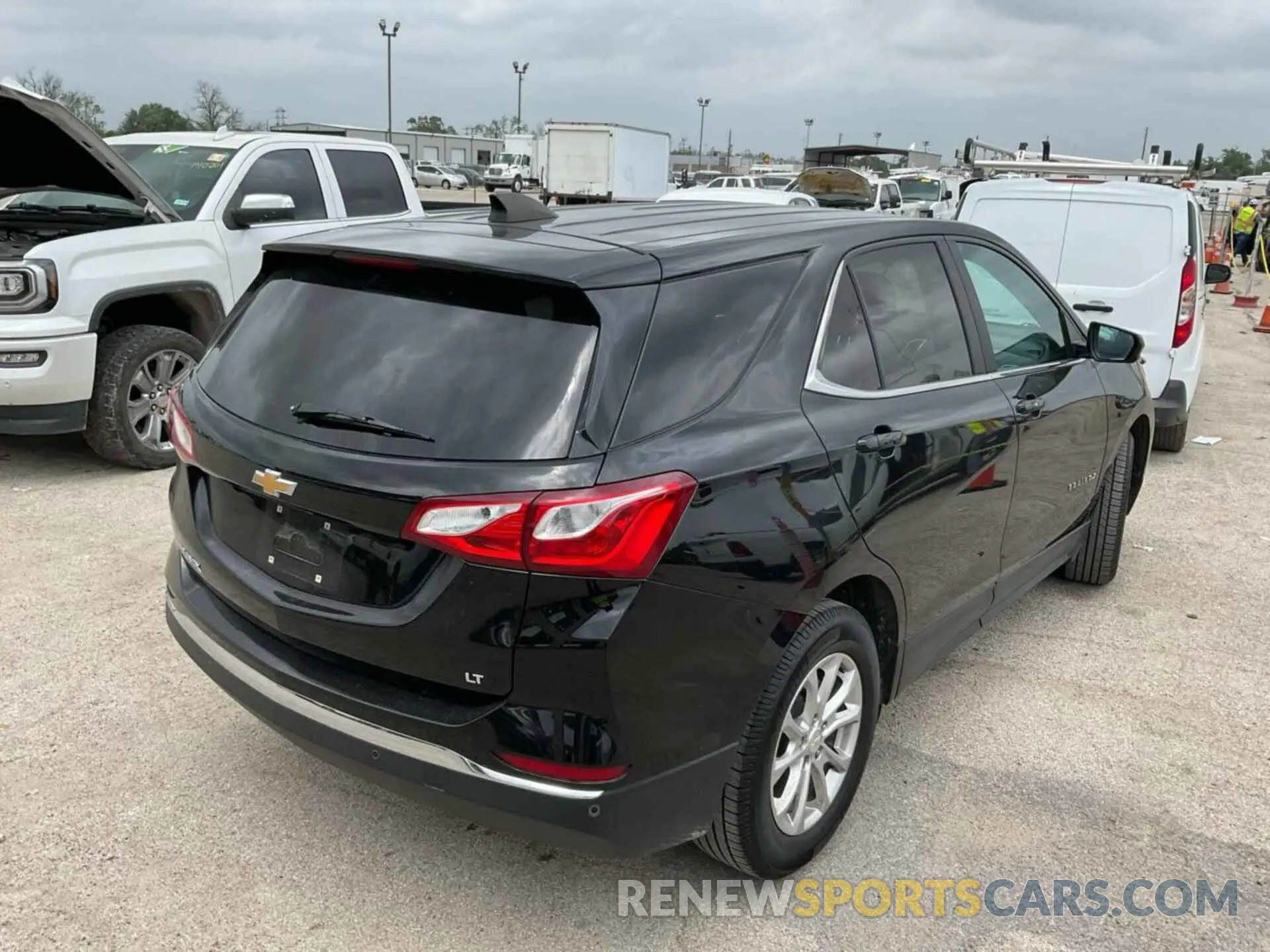 11 fotografías del automóvil dañado 2GNAXJEVXM6106194 CHEVROLET EQUINOX 2021
