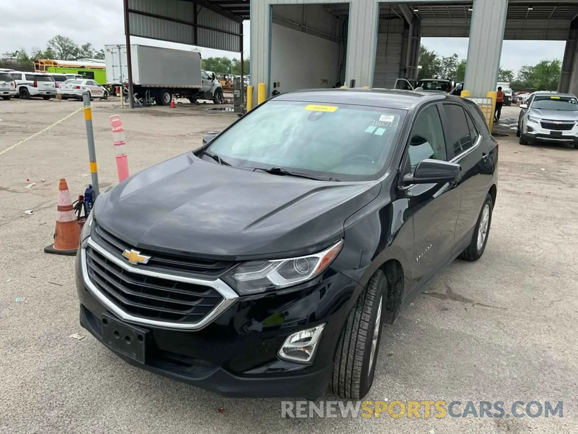 3 fotografías del automóvil dañado 2GNAXJEVXM6106194 CHEVROLET EQUINOX 2021