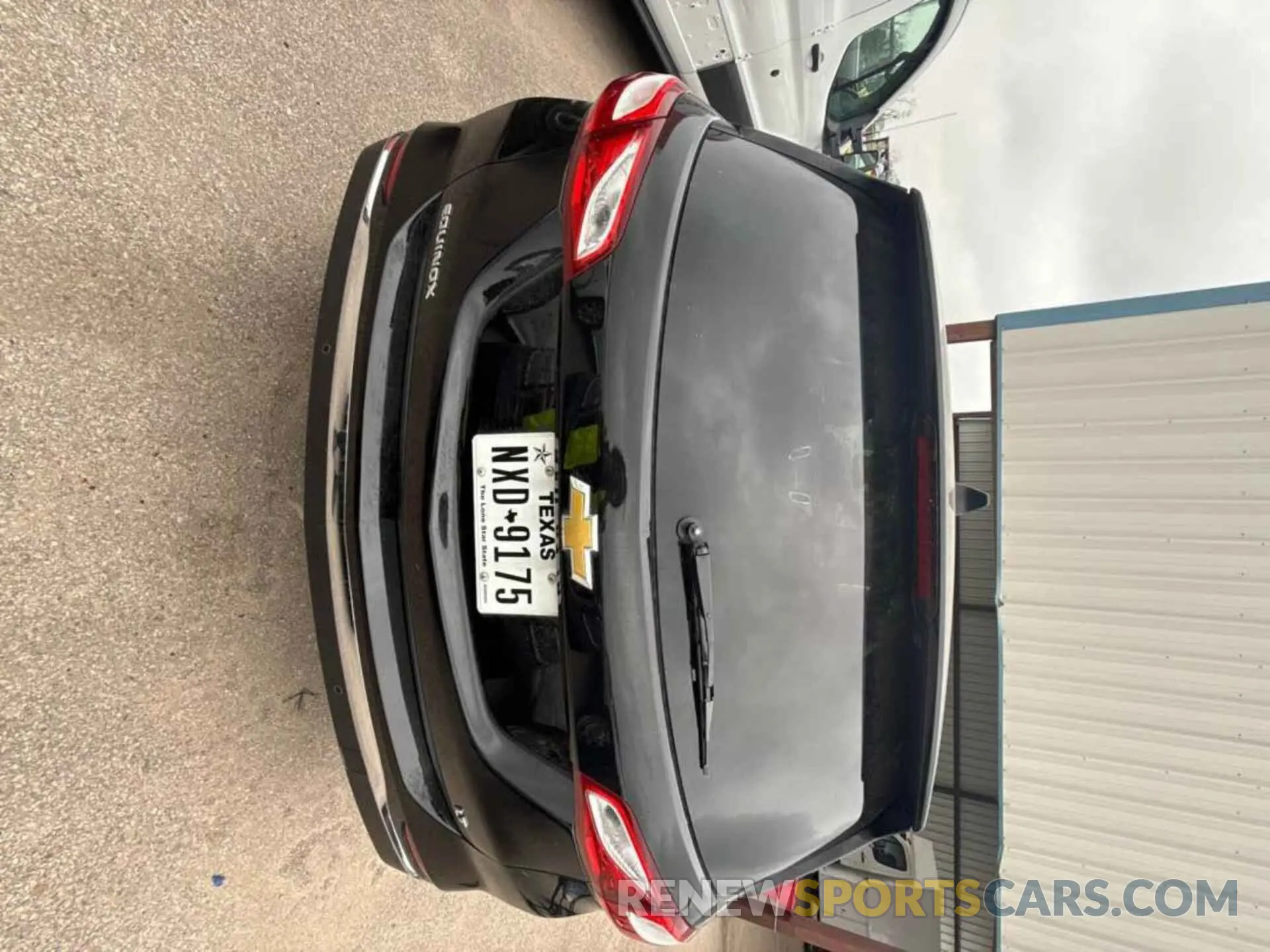 8 fotografías del automóvil dañado 2GNAXJEVXM6106194 CHEVROLET EQUINOX 2021