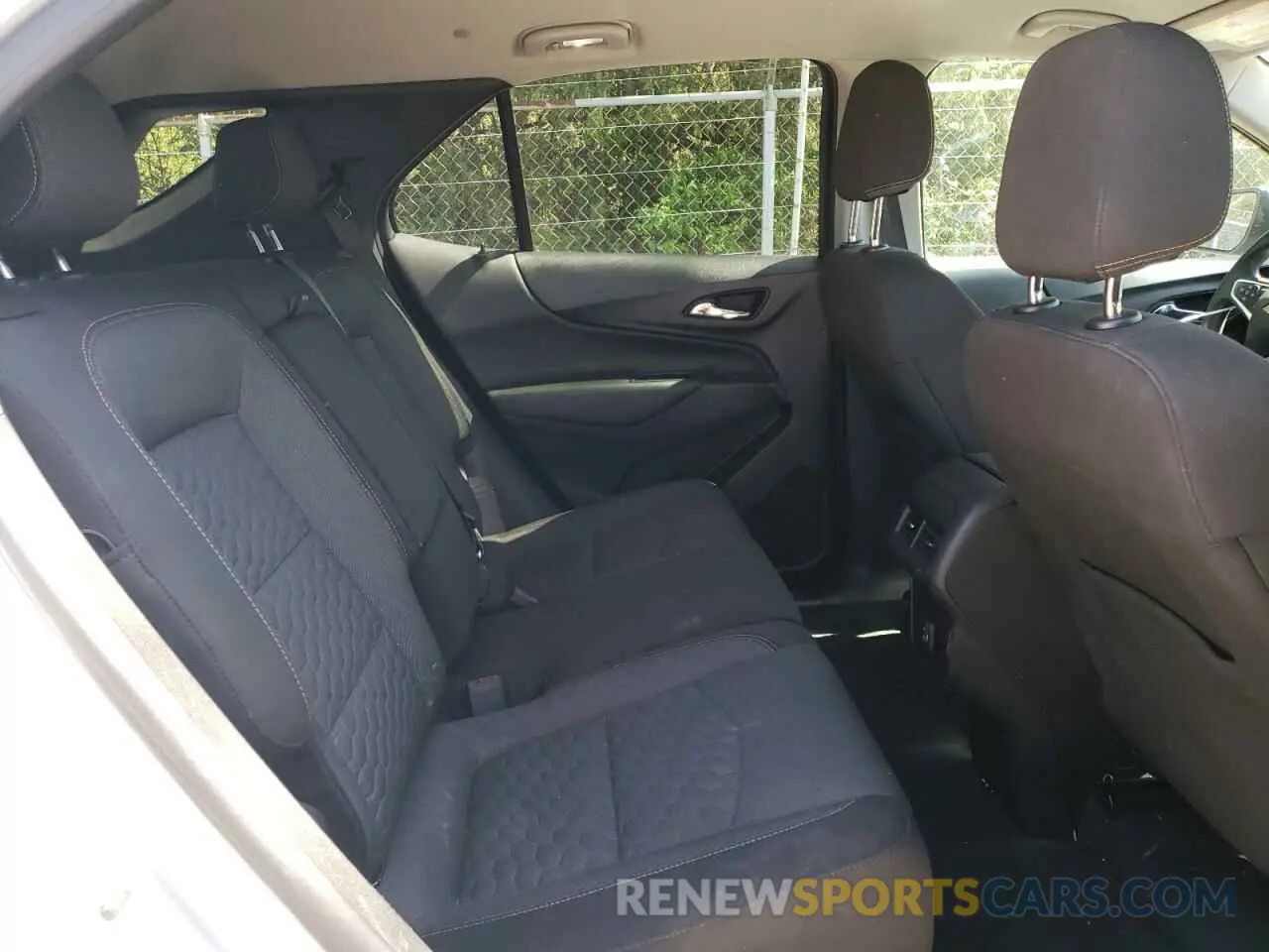 11 fotografías del automóvil dañado 2GNAXKEV0M6108171 CHEVROLET EQUINOX 2021