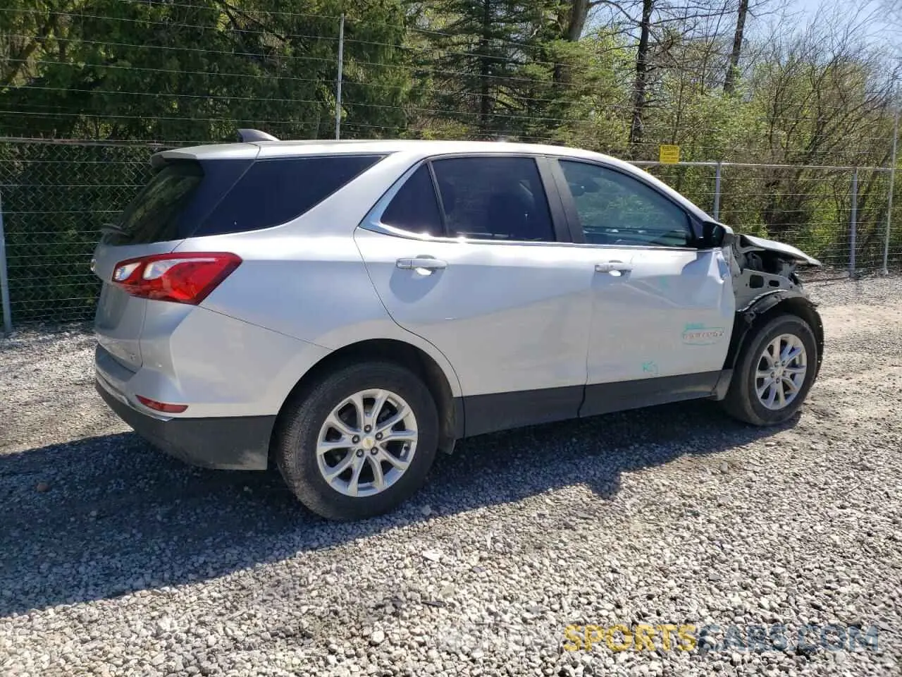 3 fotografías del automóvil dañado 2GNAXKEV0M6108171 CHEVROLET EQUINOX 2021