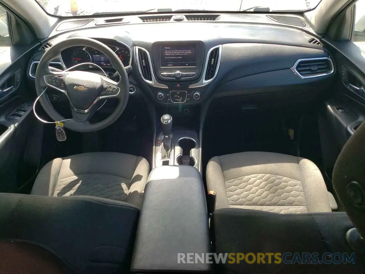 8 fotografías del automóvil dañado 2GNAXKEV0M6108171 CHEVROLET EQUINOX 2021