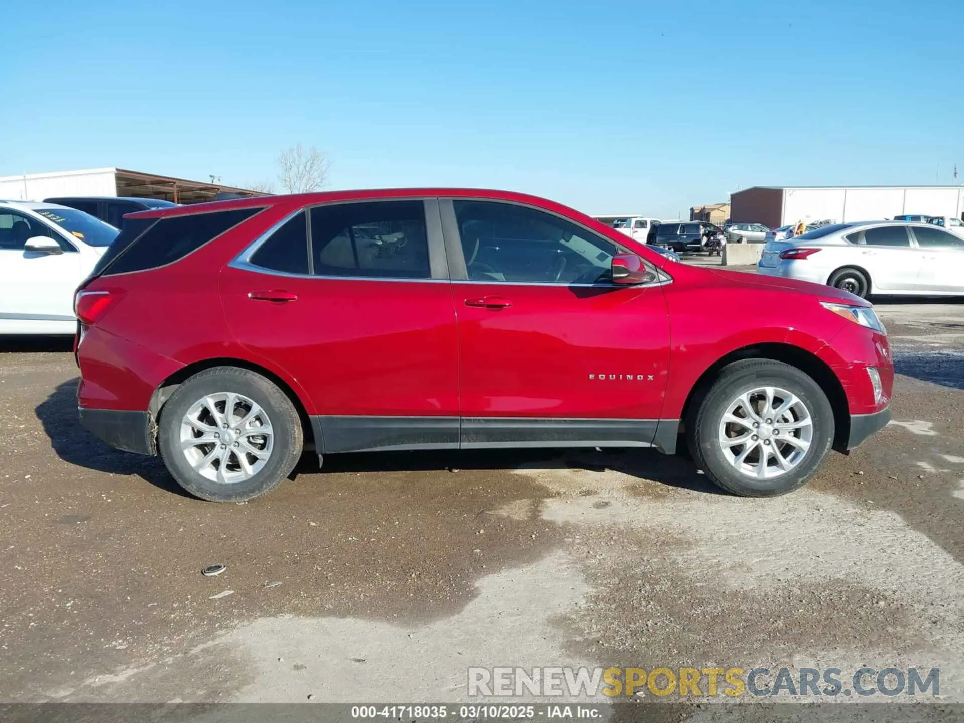 13 fotografías del automóvil dañado 2GNAXKEV0M6135676 CHEVROLET EQUINOX 2021