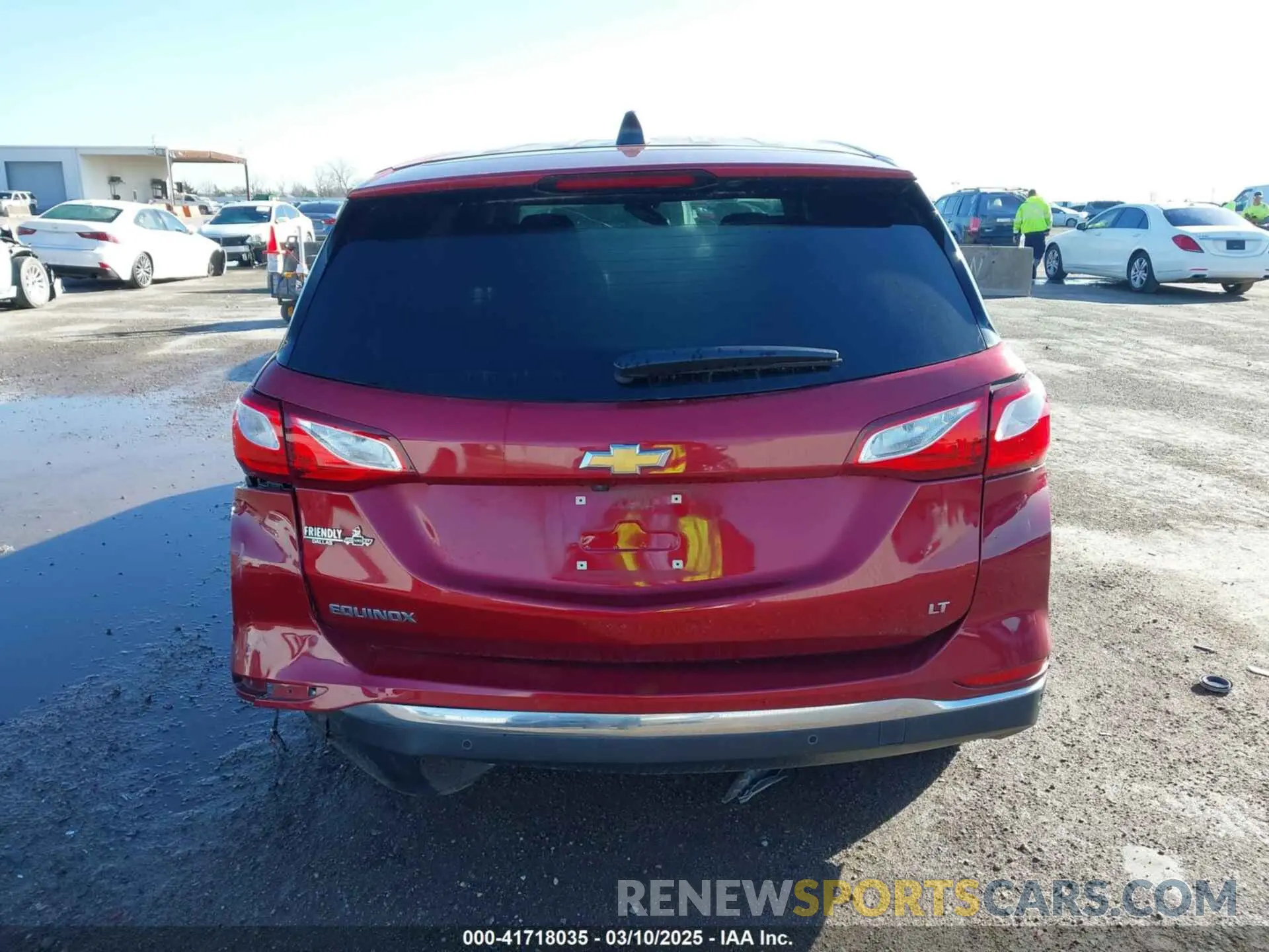 16 fotografías del automóvil dañado 2GNAXKEV0M6135676 CHEVROLET EQUINOX 2021