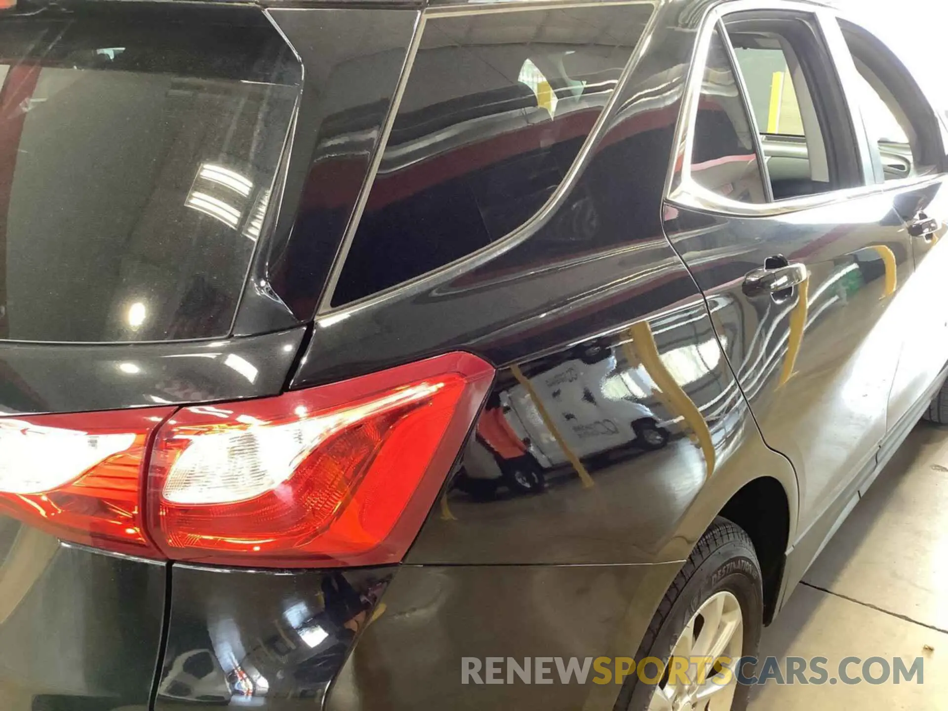 14 fotografías del automóvil dañado 2GNAXKEV1M6123908 CHEVROLET EQUINOX 2021
