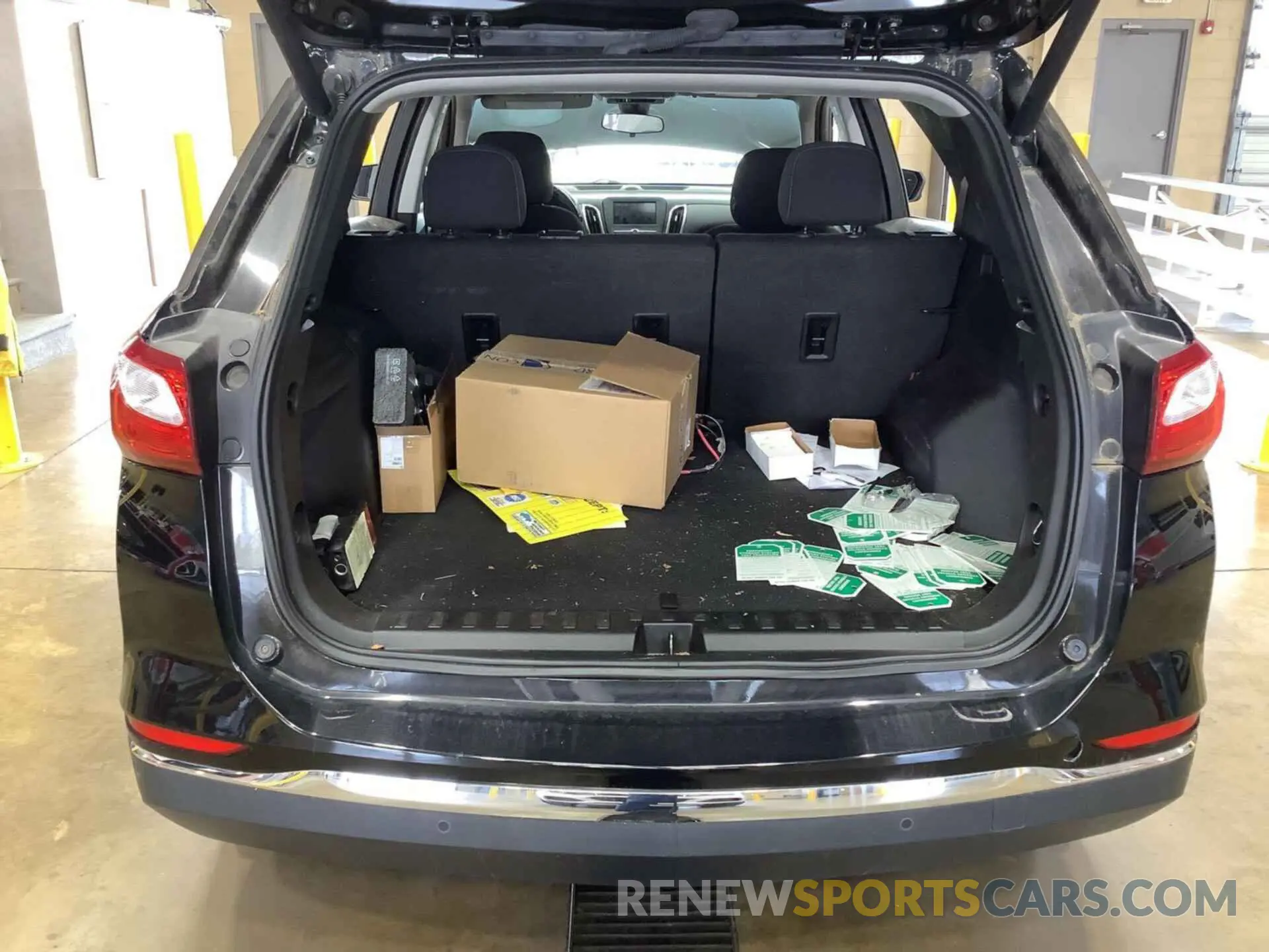 27 fotografías del automóvil dañado 2GNAXKEV1M6123908 CHEVROLET EQUINOX 2021
