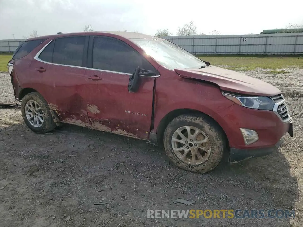 4 fotografías del automóvil dañado 2GNAXKEV2M6147151 CHEVROLET EQUINOX 2021