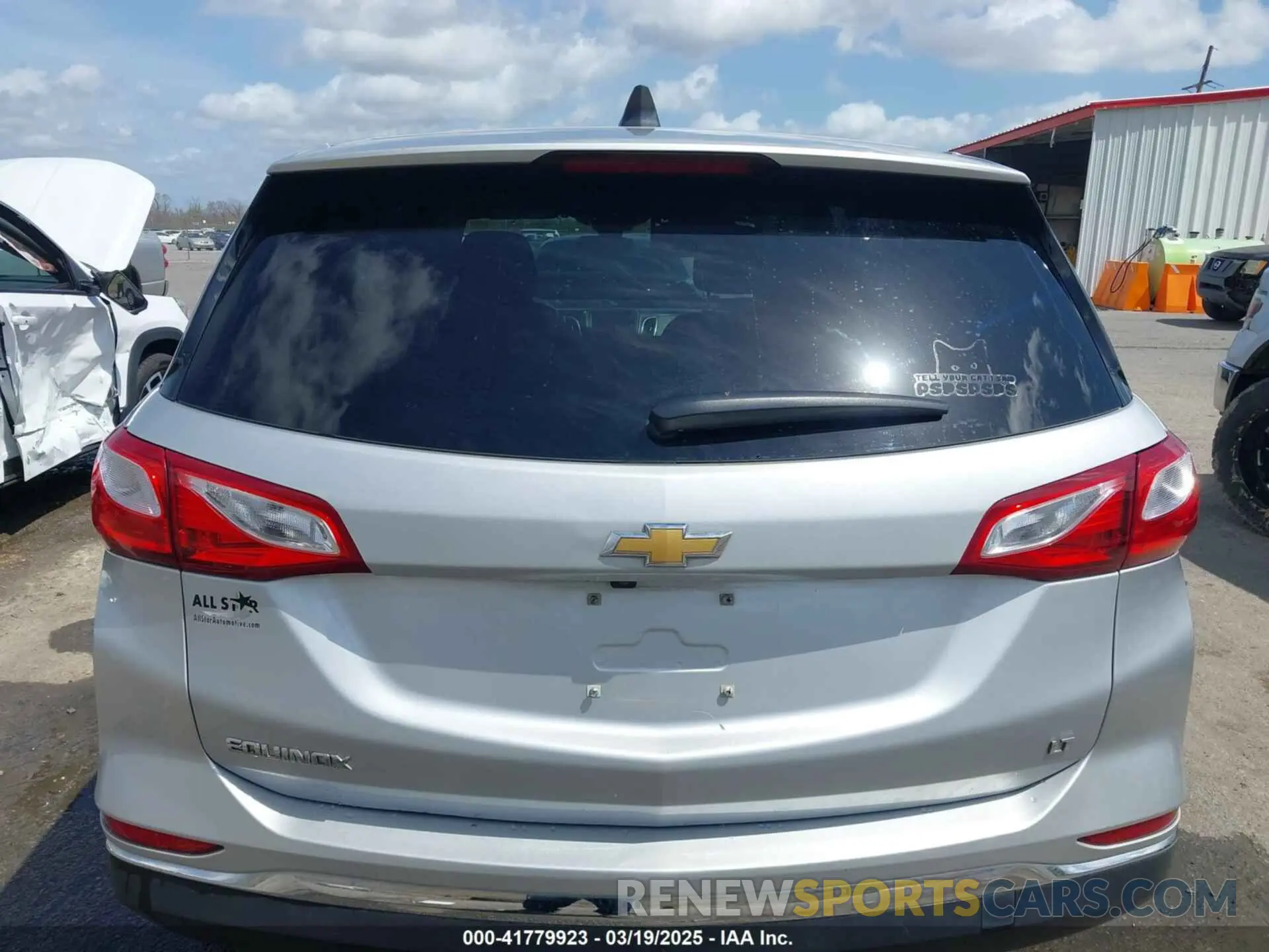 16 fotografías del automóvil dañado 2GNAXKEV3M6129404 CHEVROLET EQUINOX 2021