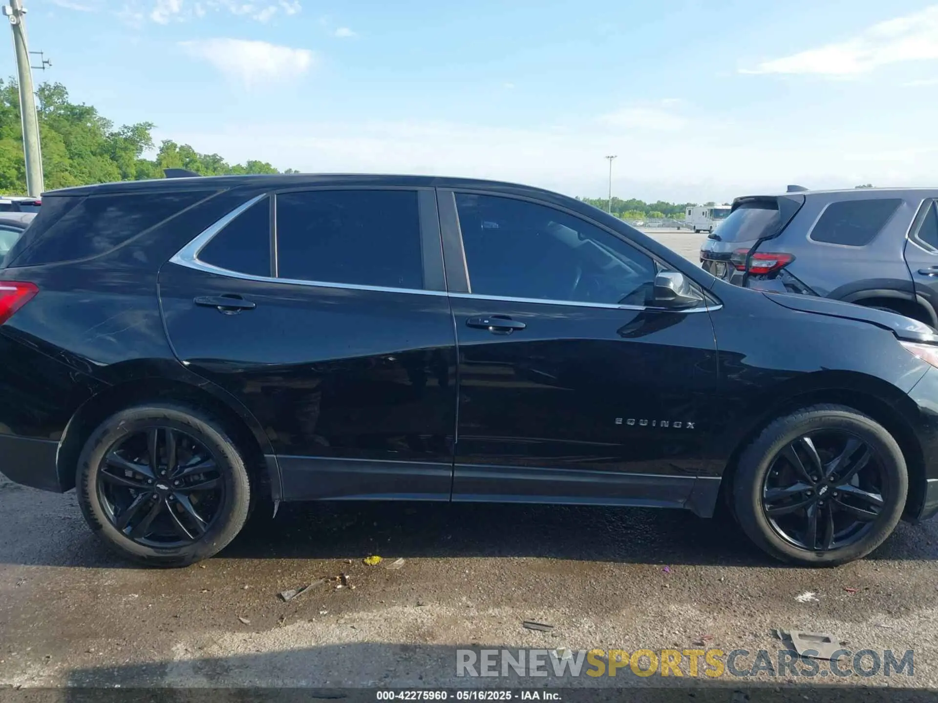 13 fotografías del automóvil dañado 2GNAXKEV4M6135387 CHEVROLET EQUINOX 2021