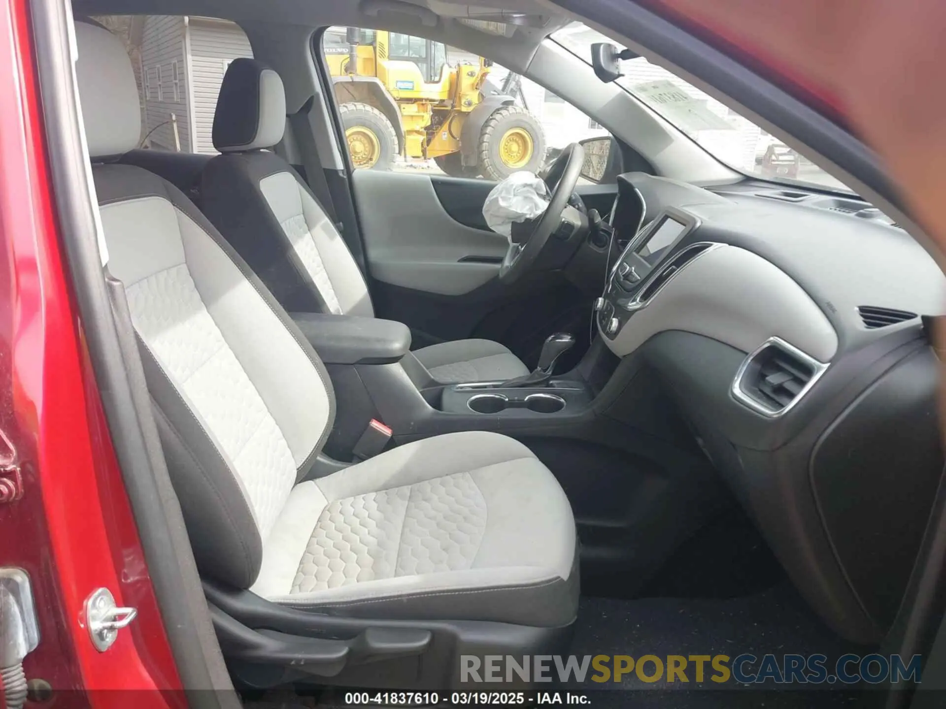 5 fotografías del automóvil dañado 2GNAXKEV6M6106182 CHEVROLET EQUINOX 2021