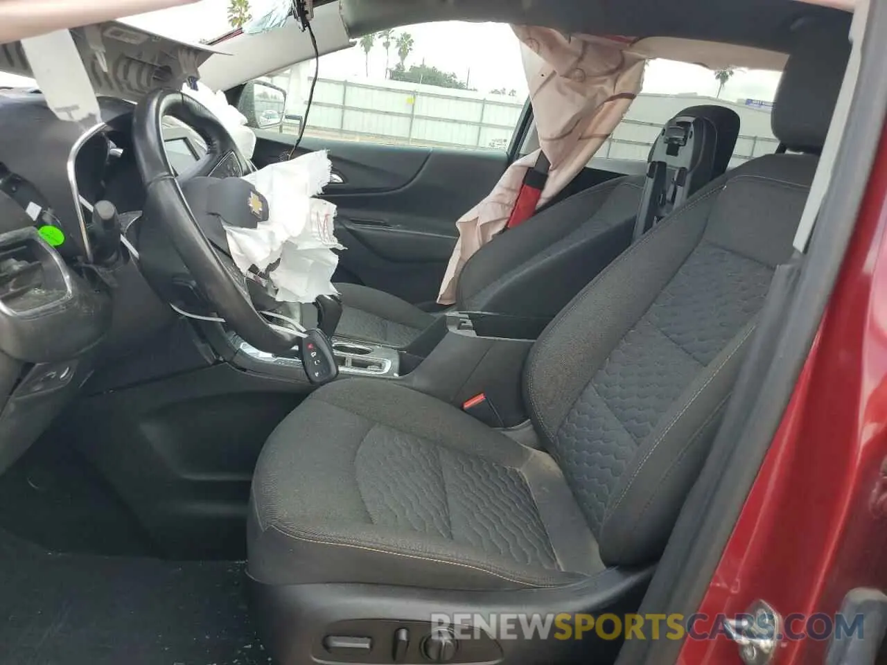 7 fotografías del automóvil dañado 2GNAXKEV6M6133009 CHEVROLET EQUINOX 2021