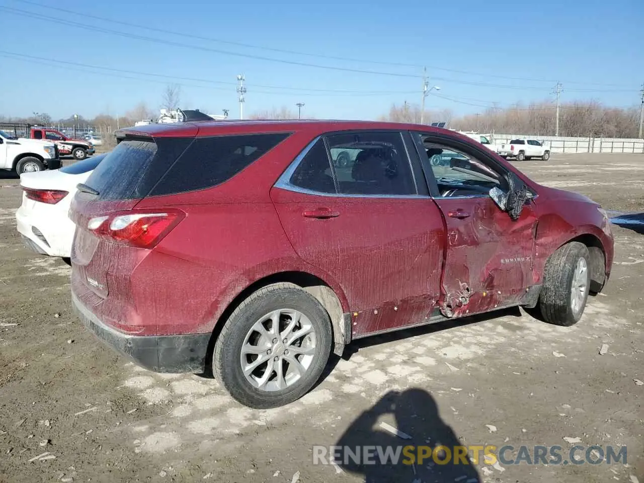 3 fotografías del automóvil dañado 2GNAXKEV7M6153141 CHEVROLET EQUINOX 2021