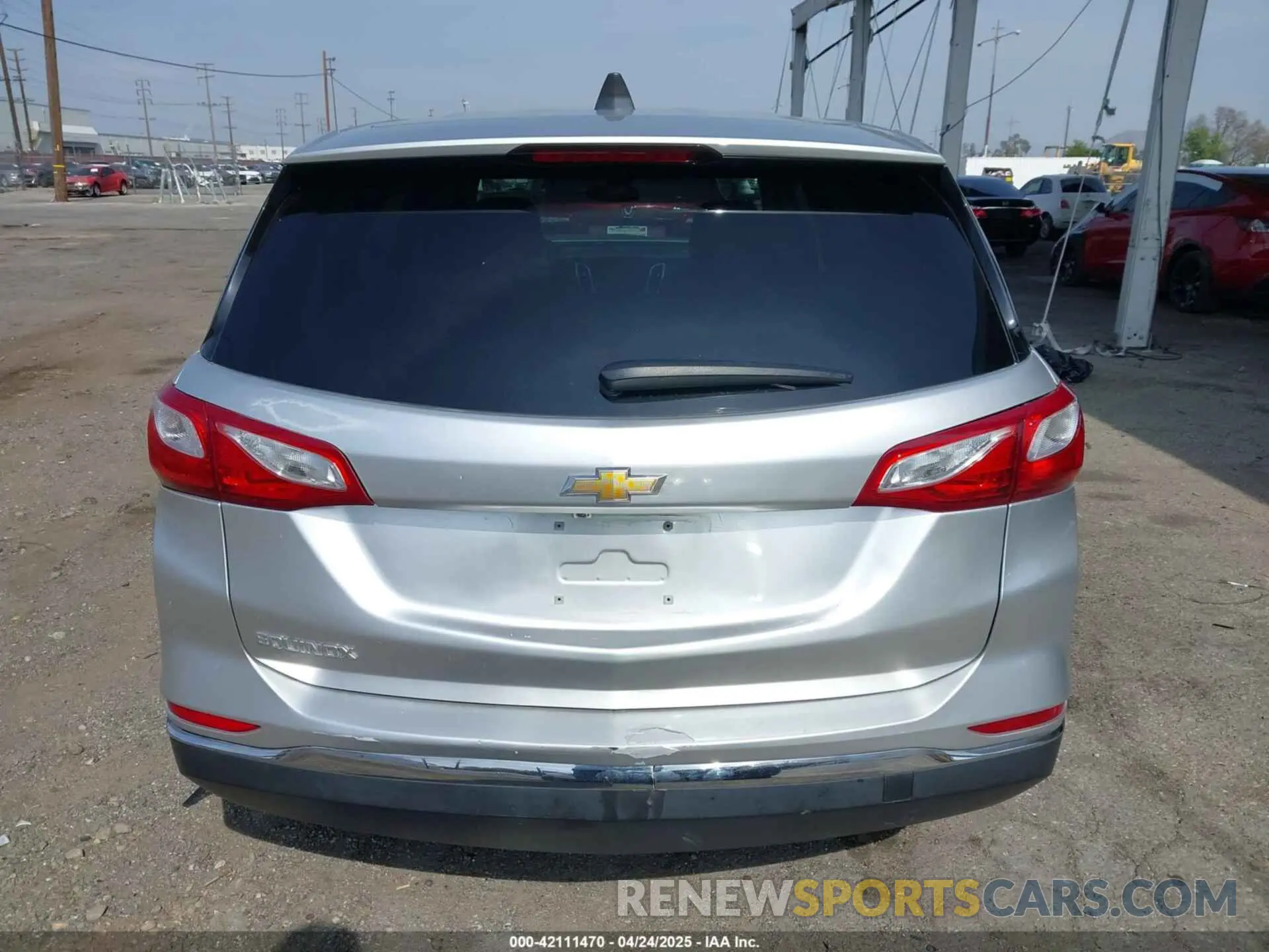 17 fotografías del automóvil dañado 2GNAXKEV8M6103073 CHEVROLET EQUINOX 2021