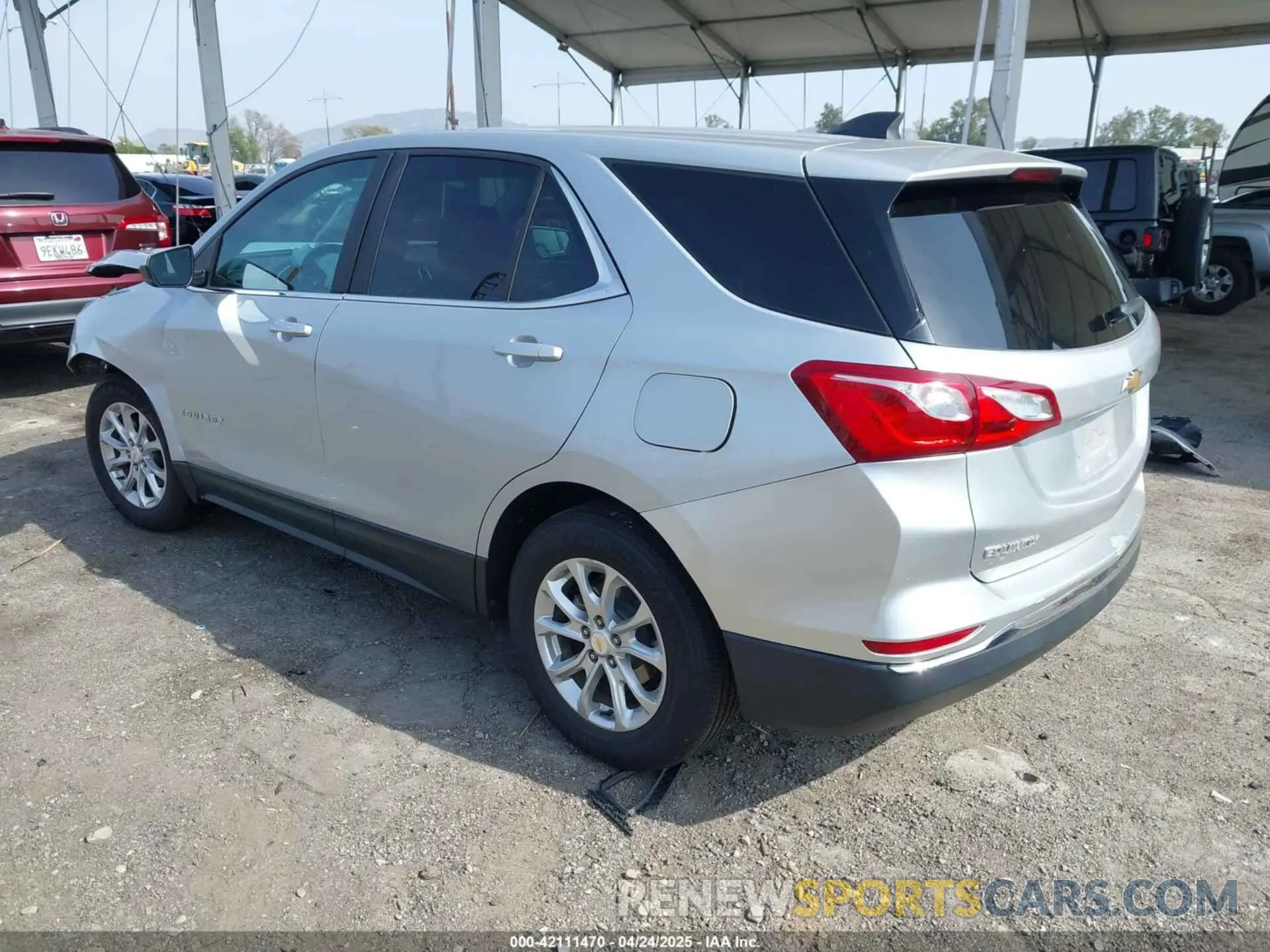 3 fotografías del automóvil dañado 2GNAXKEV8M6103073 CHEVROLET EQUINOX 2021