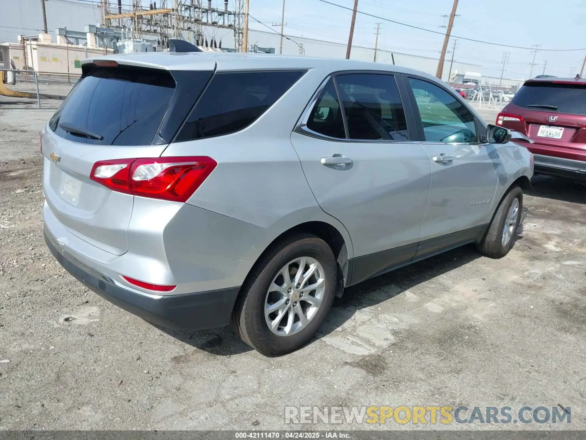 4 fotografías del automóvil dañado 2GNAXKEV8M6103073 CHEVROLET EQUINOX 2021