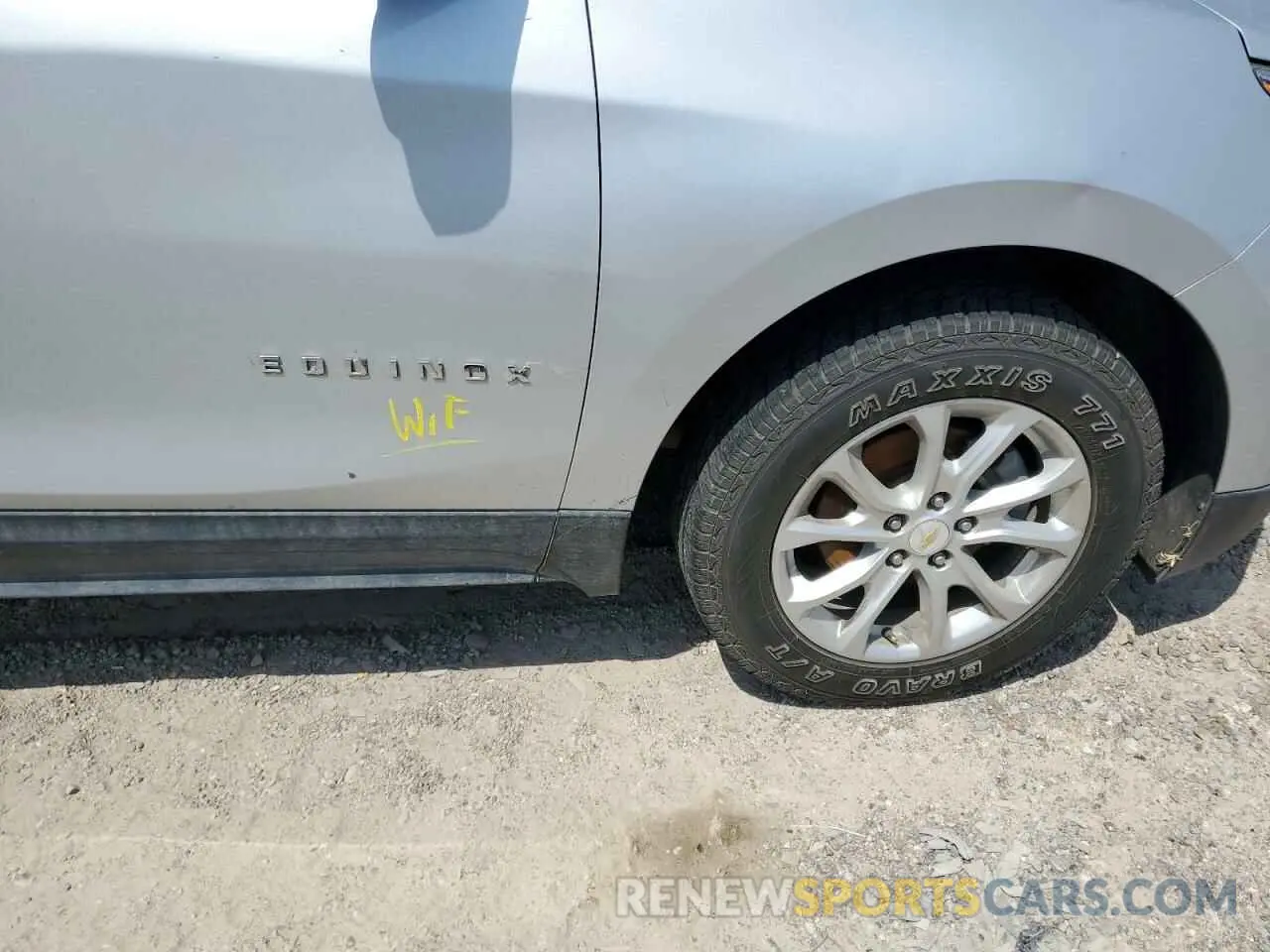 13 fotografías del automóvil dañado 2GNAXKEV8M6111335 CHEVROLET EQUINOX 2021