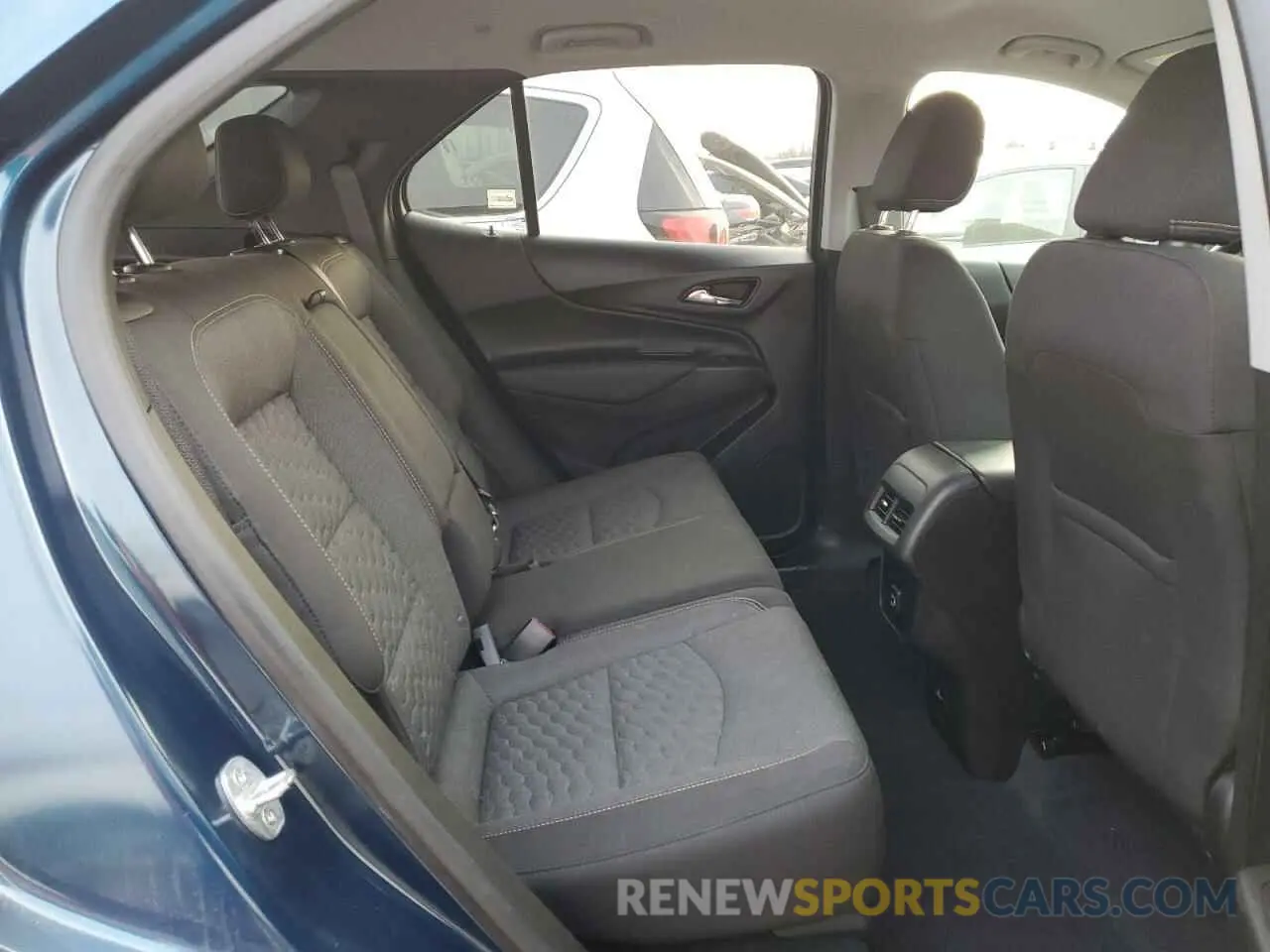10 fotografías del automóvil dañado 2GNAXKEV8M6116874 CHEVROLET EQUINOX 2021