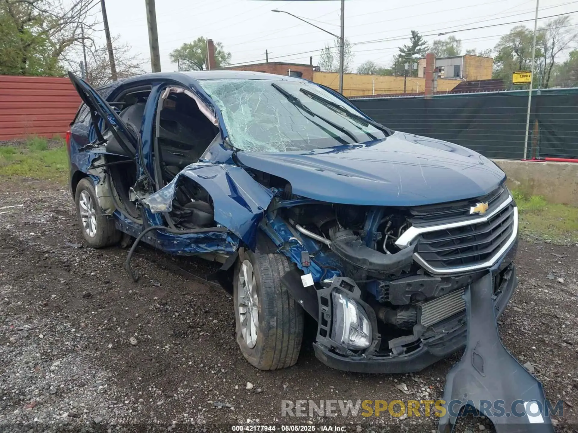 1 fotografías del automóvil dañado 2GNAXKEVXM6100417 CHEVROLET EQUINOX 2021